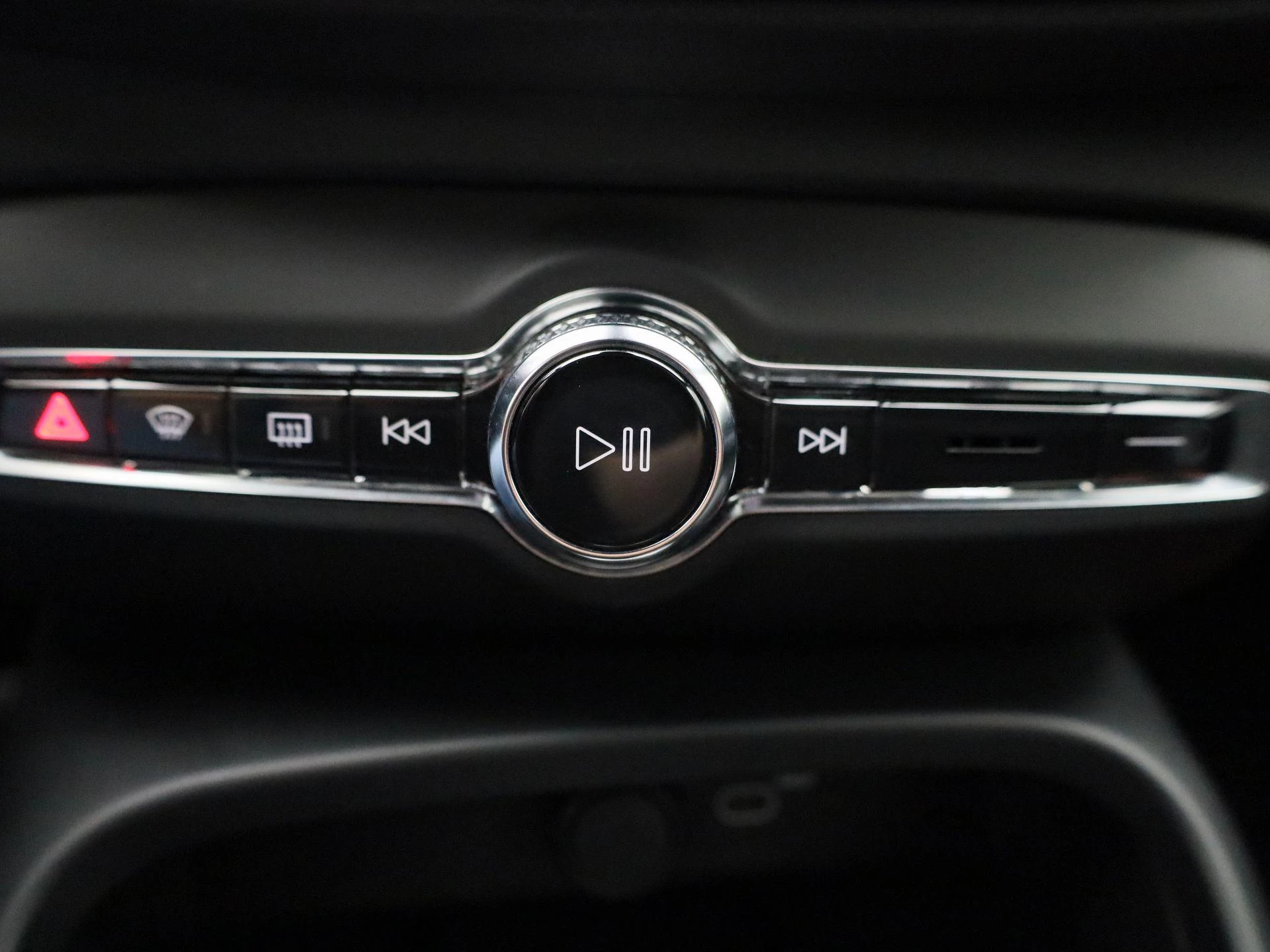 Volvo-XC40-image-20