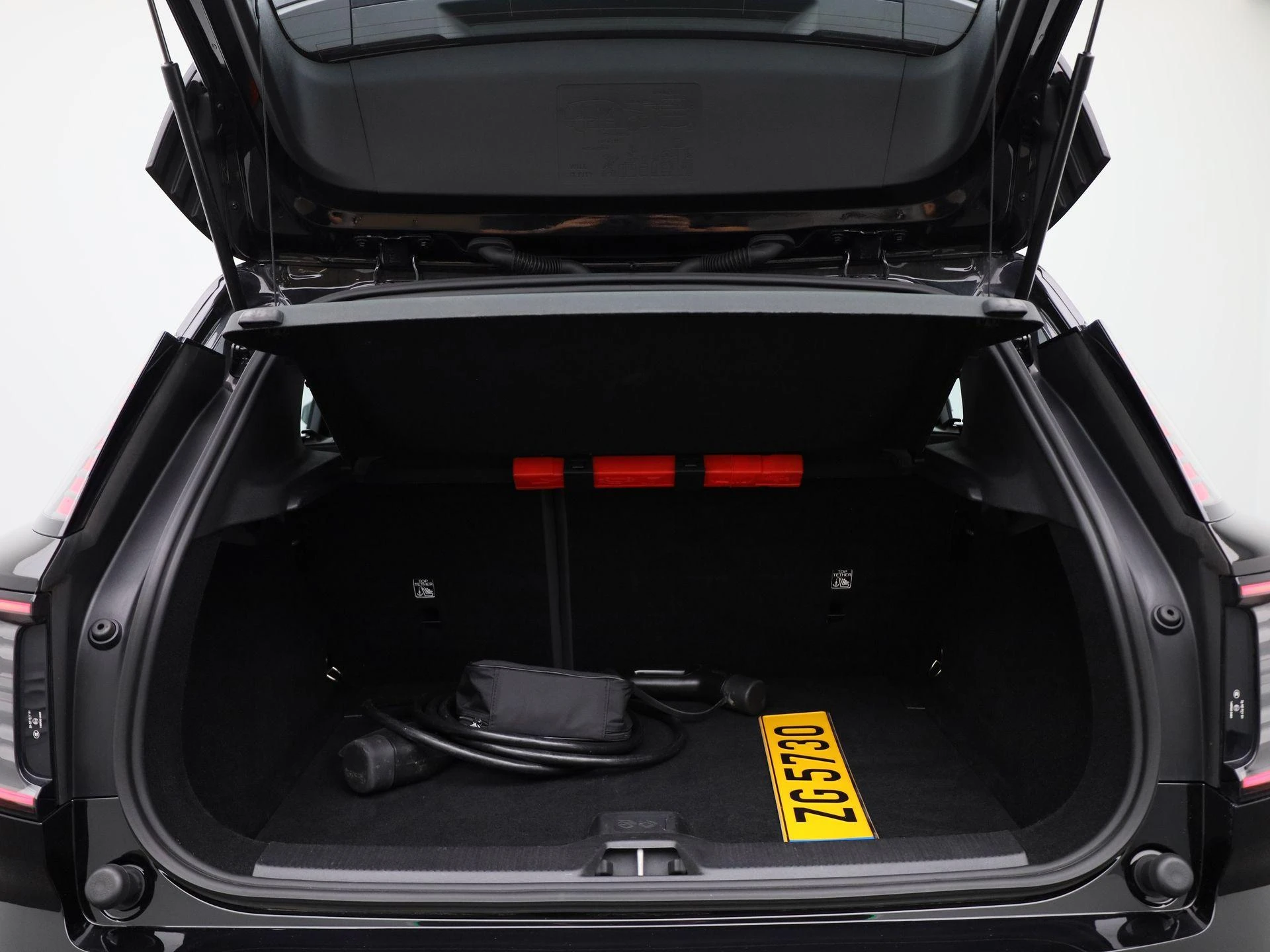 Volvo-EX30-image-11