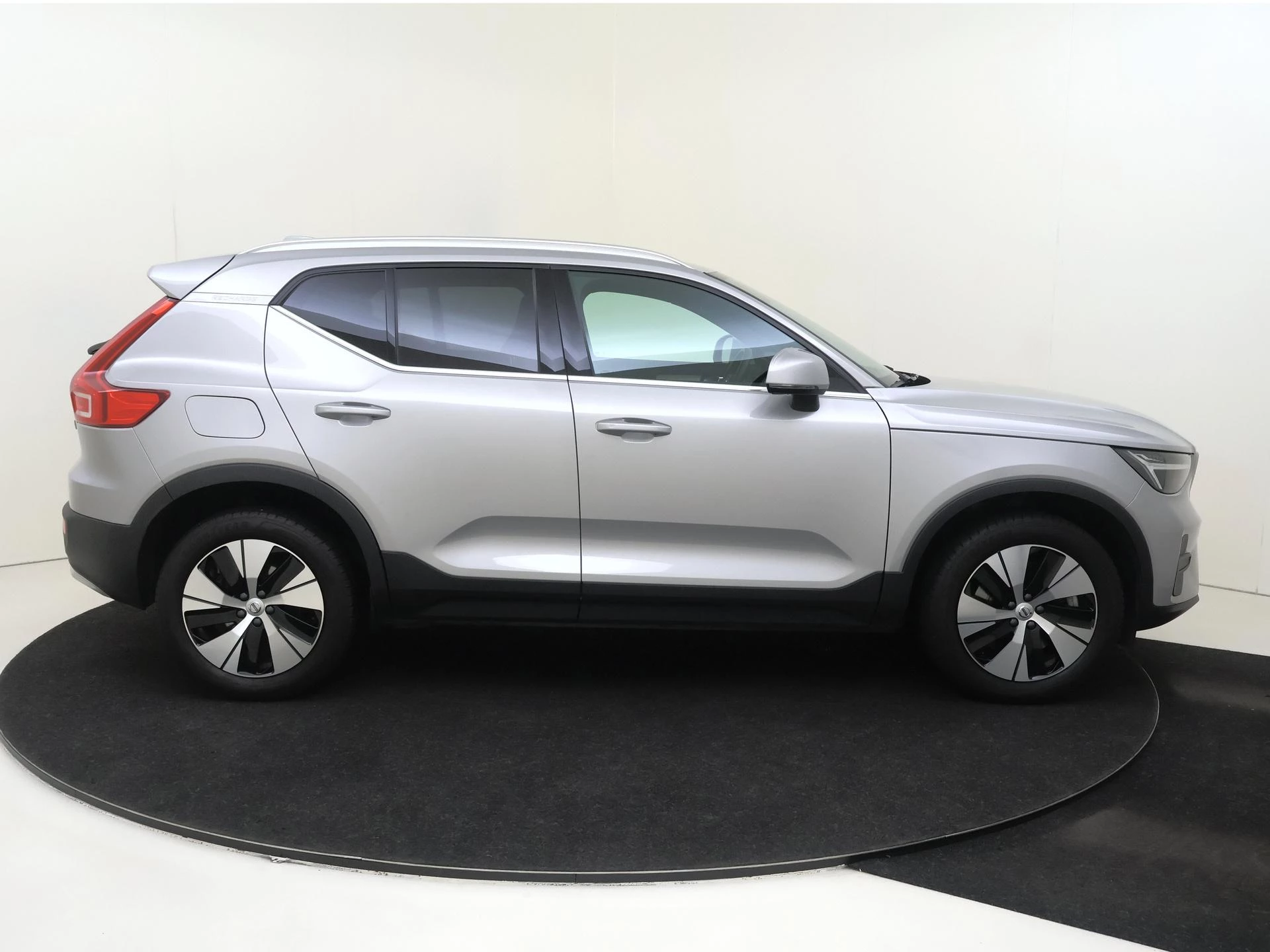 Volvo-XC40-image-8