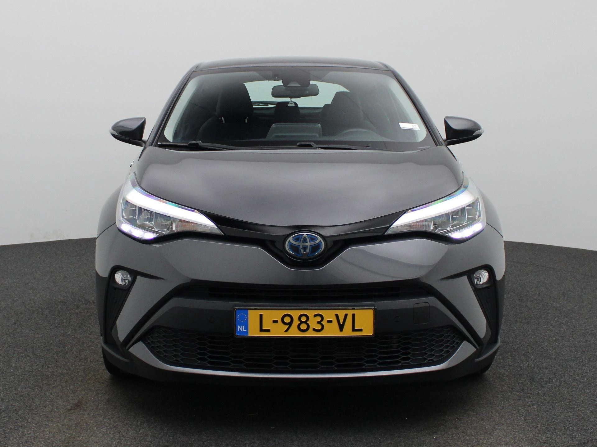 Toyota-C-HR-image-2