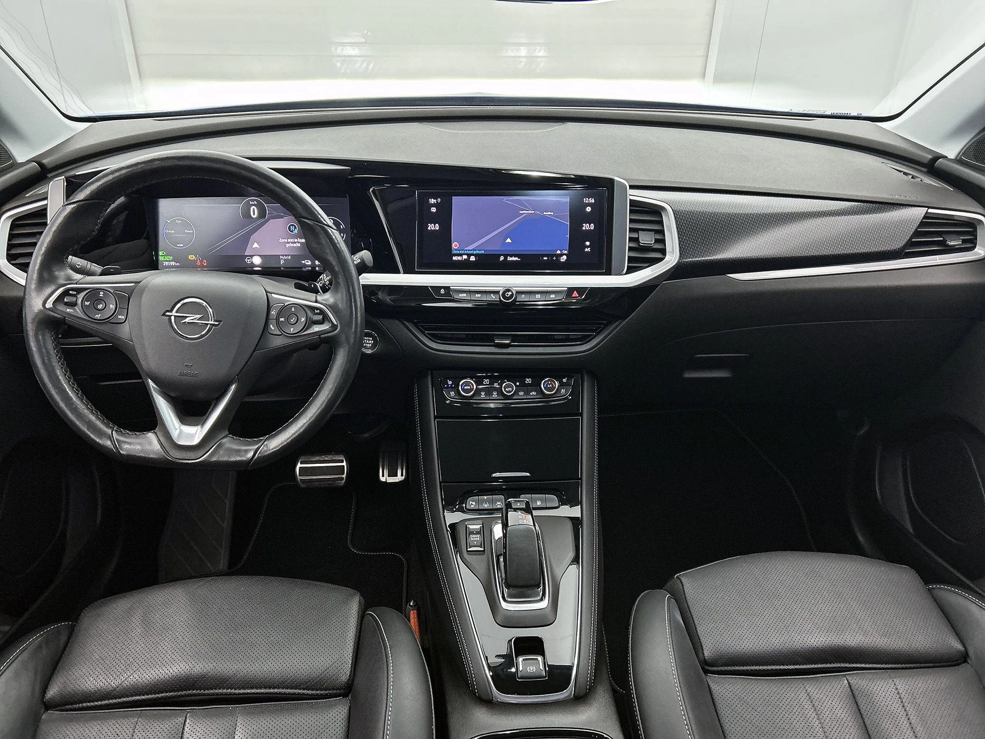 Opel-Grandland-image-23