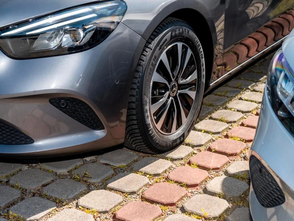 Mercedes-Benz-B-Klasse 200 d-image-6