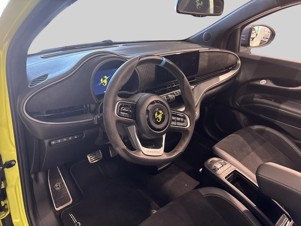 Abarth 595C 42 kWh