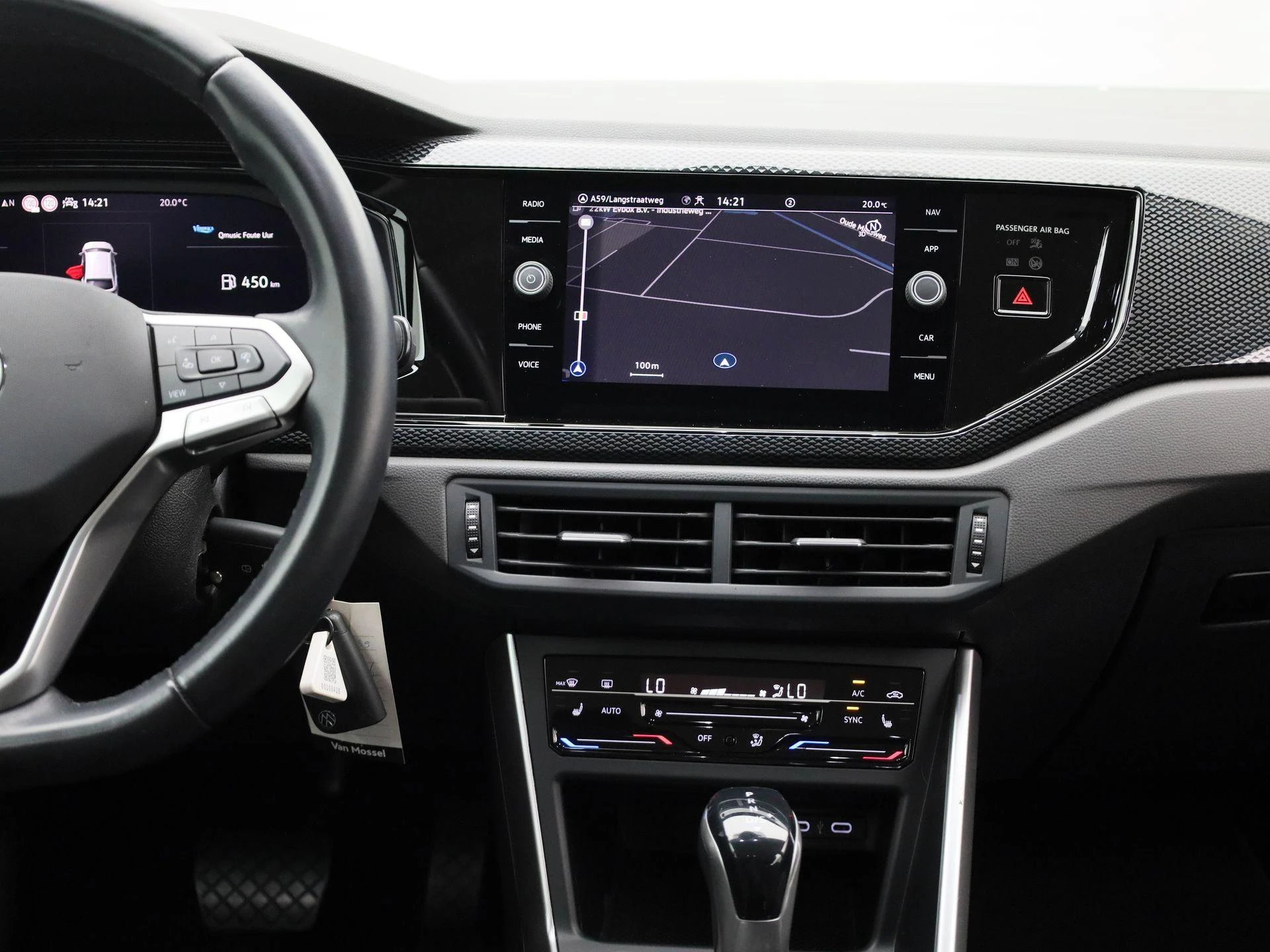 Volkswagen-Taigo-image-9