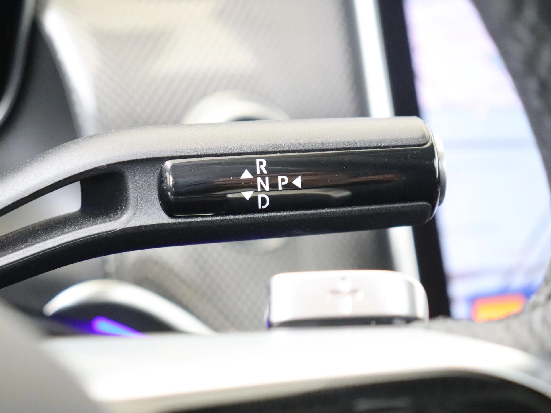 Mercedes-Benz-GLC-image-14