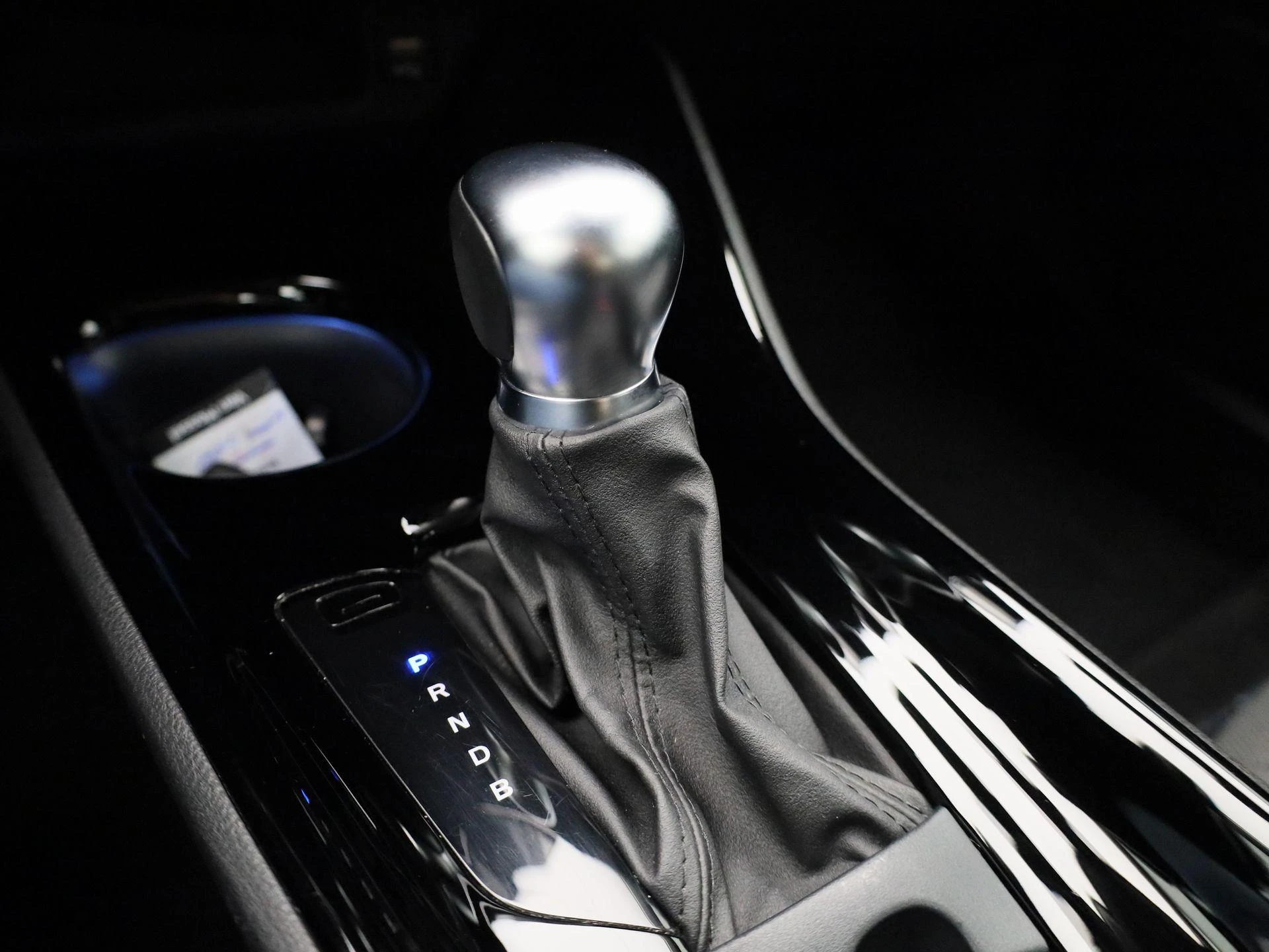Toyota-C-HR-image-21