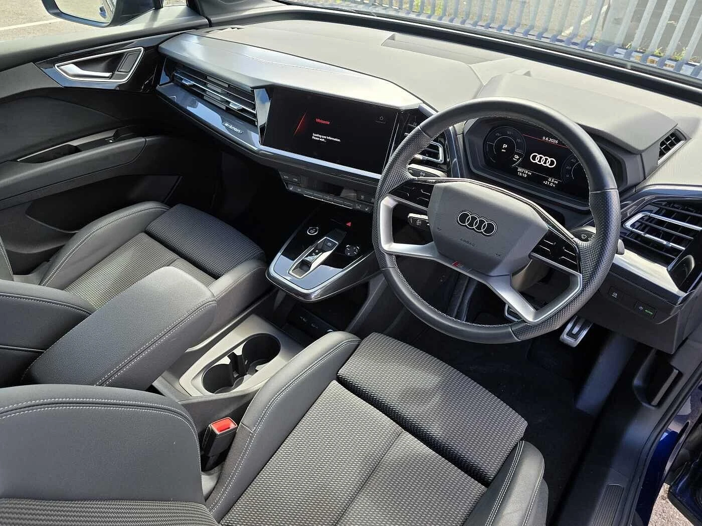 Audi-Q4 e-tron-image-5