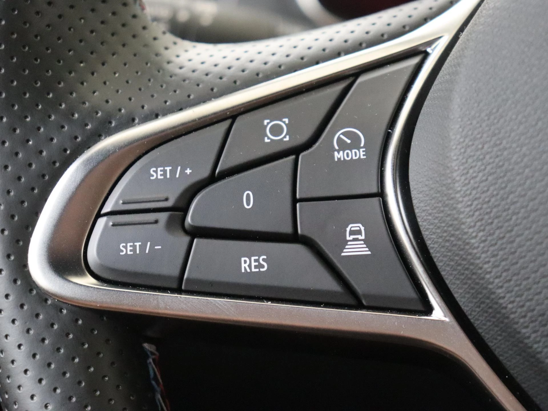 Renault-Arkana-image-12