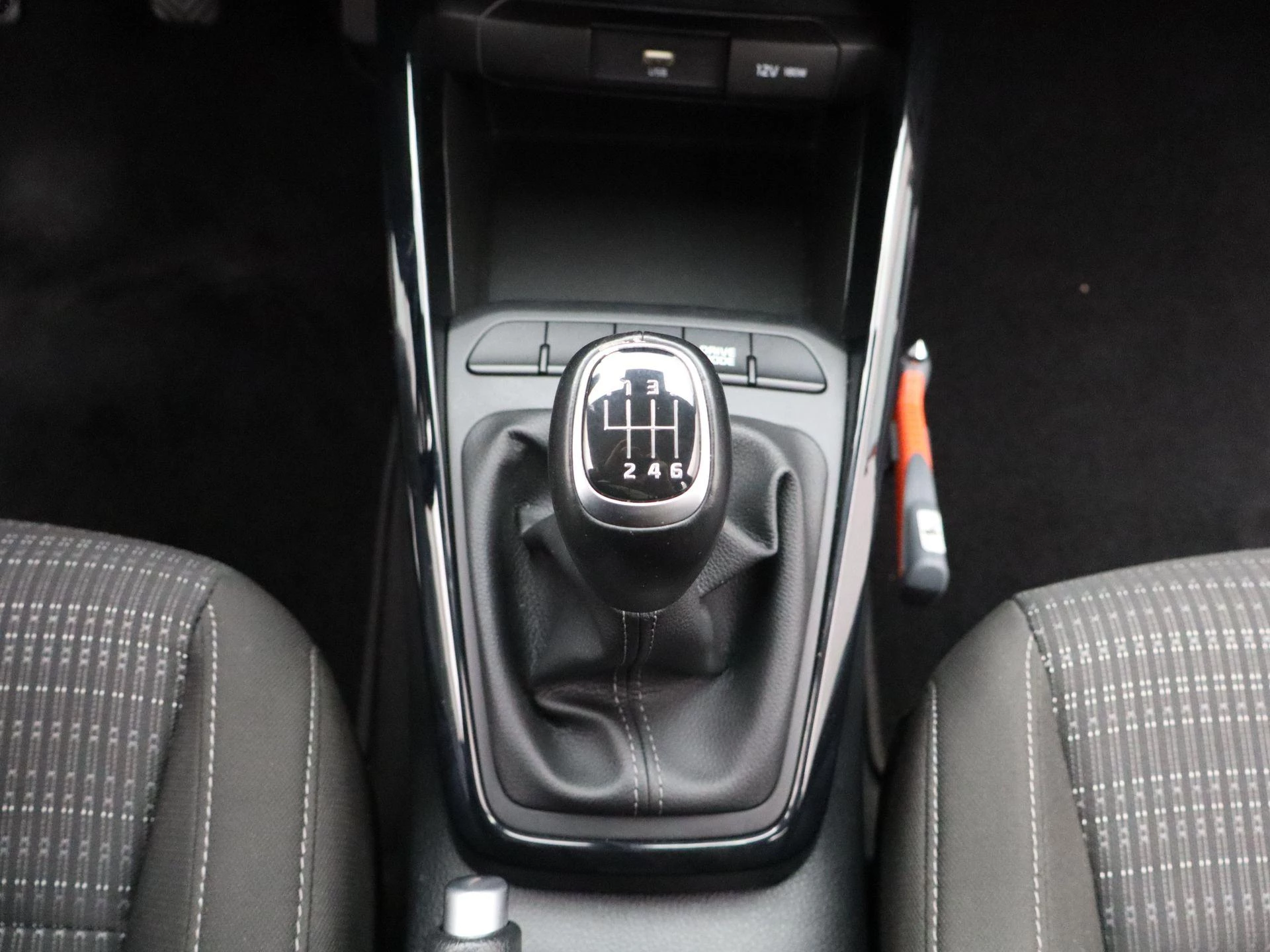 Kia-Stonic-image-16