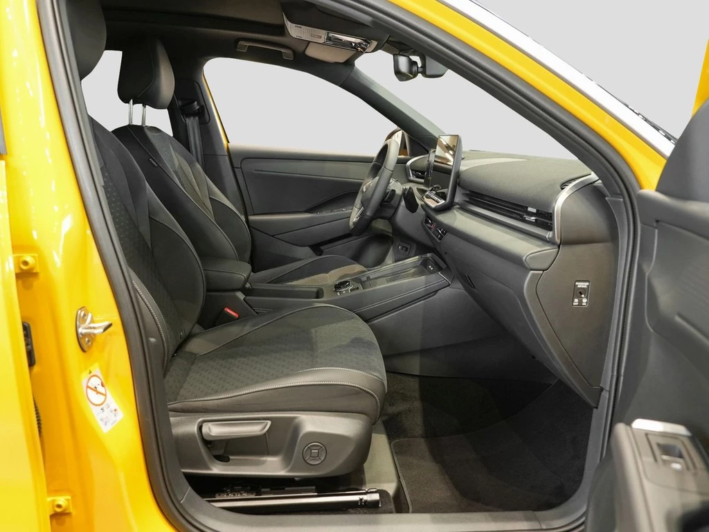 Volkswagen T-Roc 1.5 l eTSI DSG R-Line VAL VSA