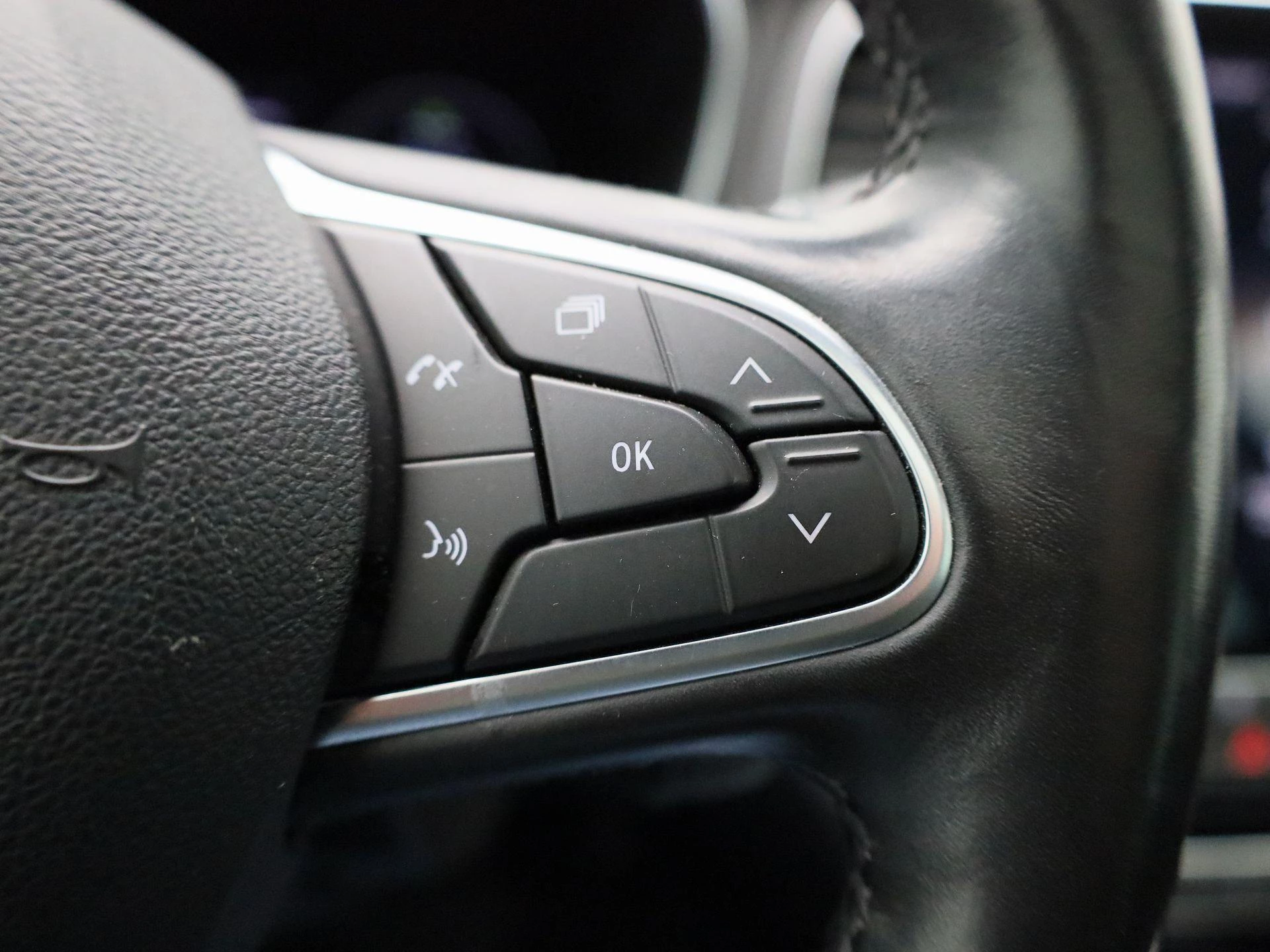 Renault-Megane E-Tech-image-21