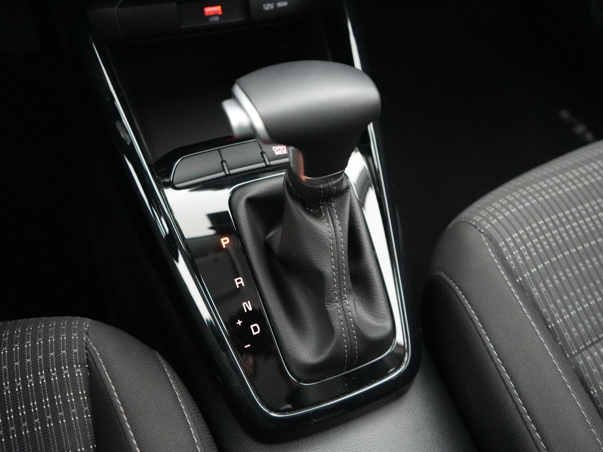 Kia-Stonic-image-16