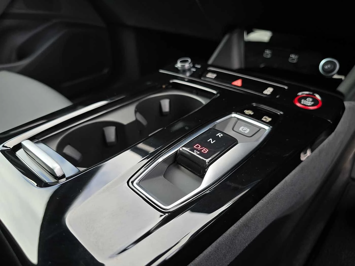 Audi-SQ6 e-tron-image-7