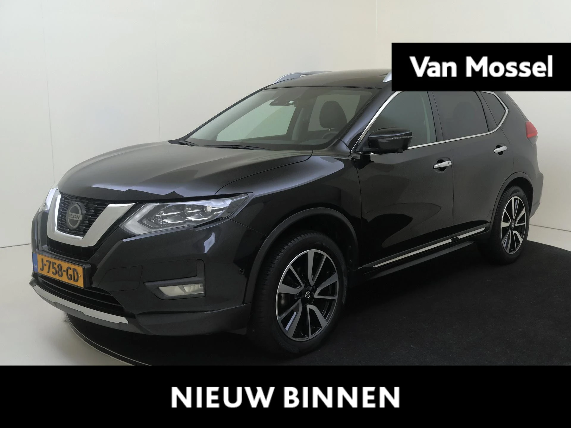 Nissan-X-Trail-image-0