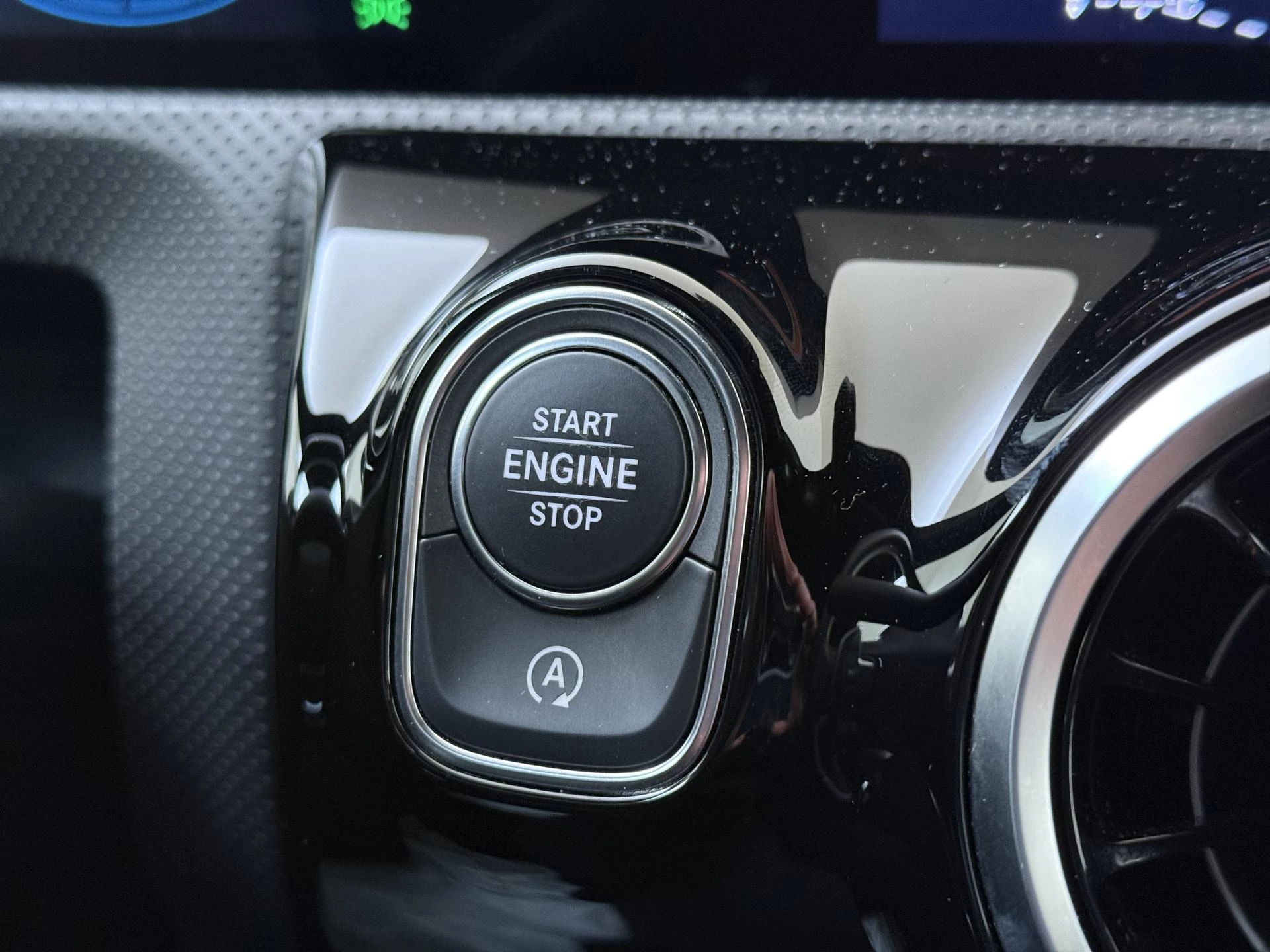 Mercedes-Benz-A-Klasse-image-25
