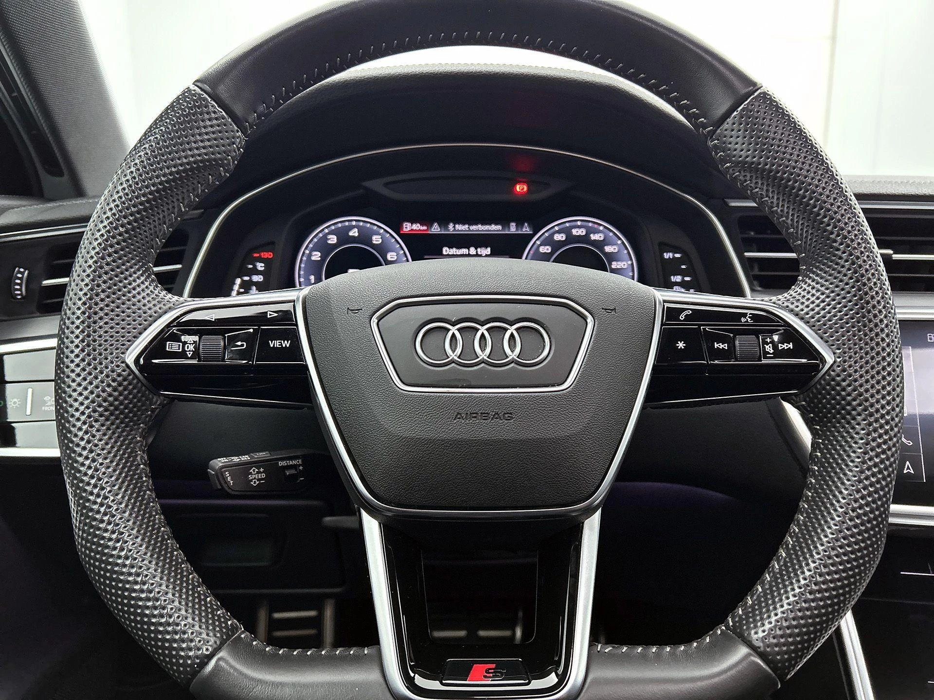 Audi-A6-image-18