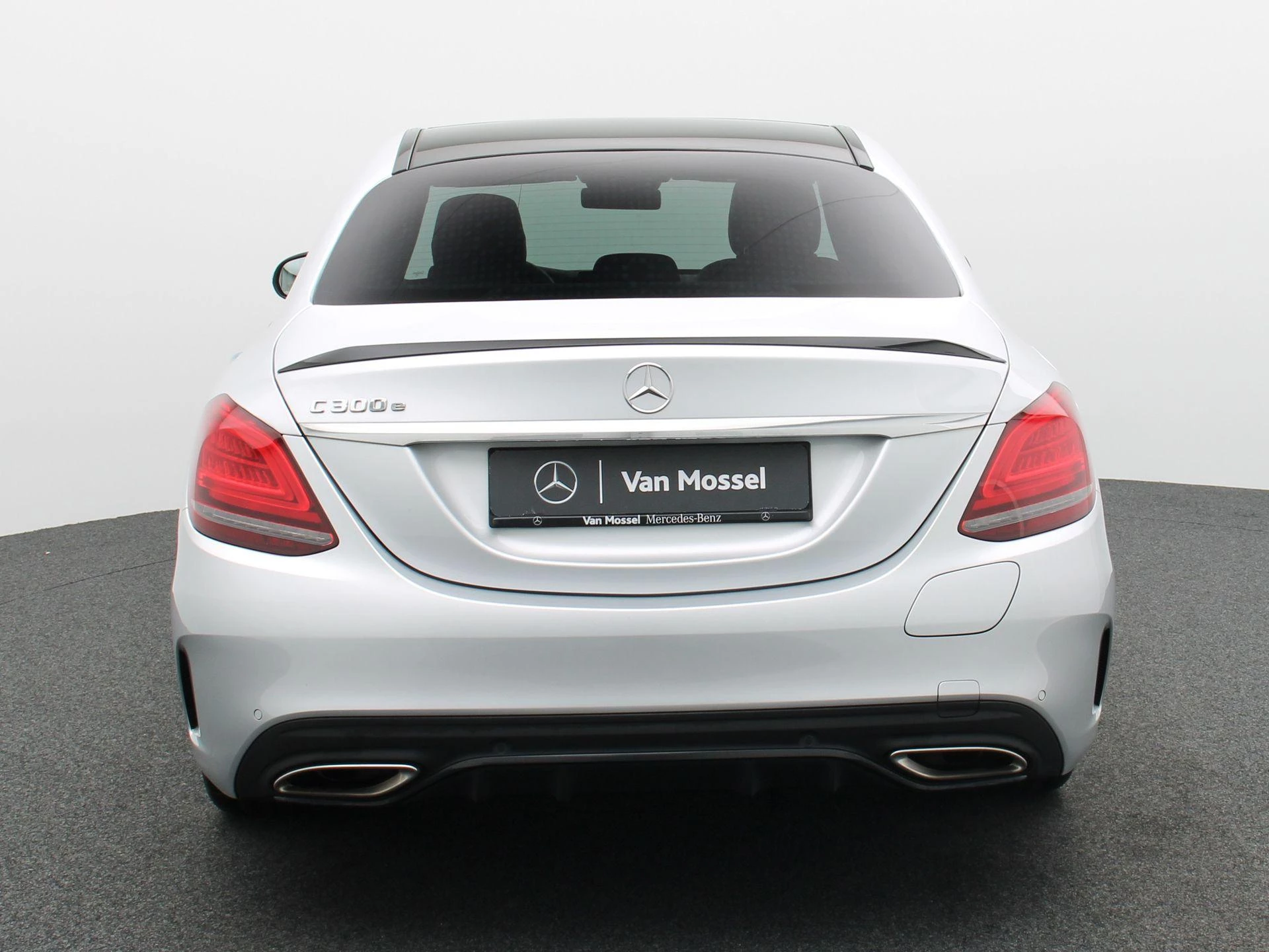 Mercedes-Benz C-Klasse 300 e Sedan AMG LINE + BURMESTER + PANORAMISCH DAK + CARPLAY +