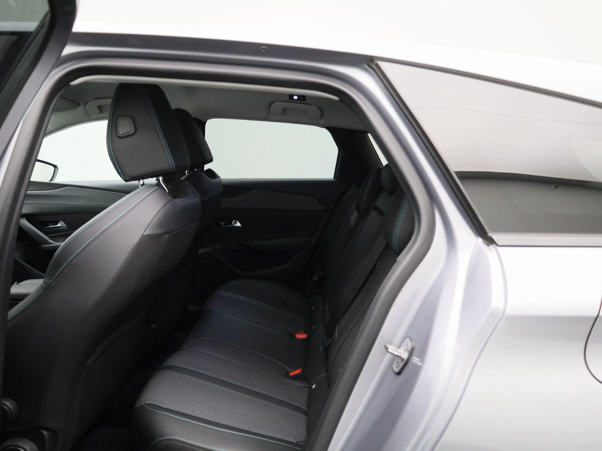 Peugeot-308-image-9