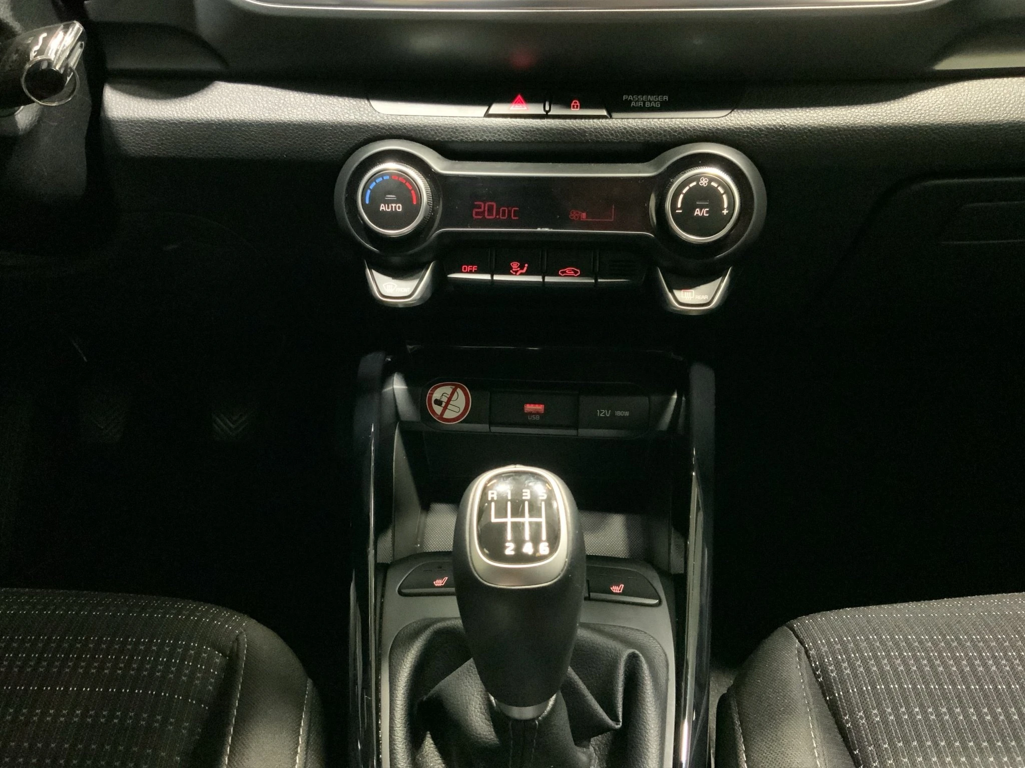 Kia-Stonic-image-13