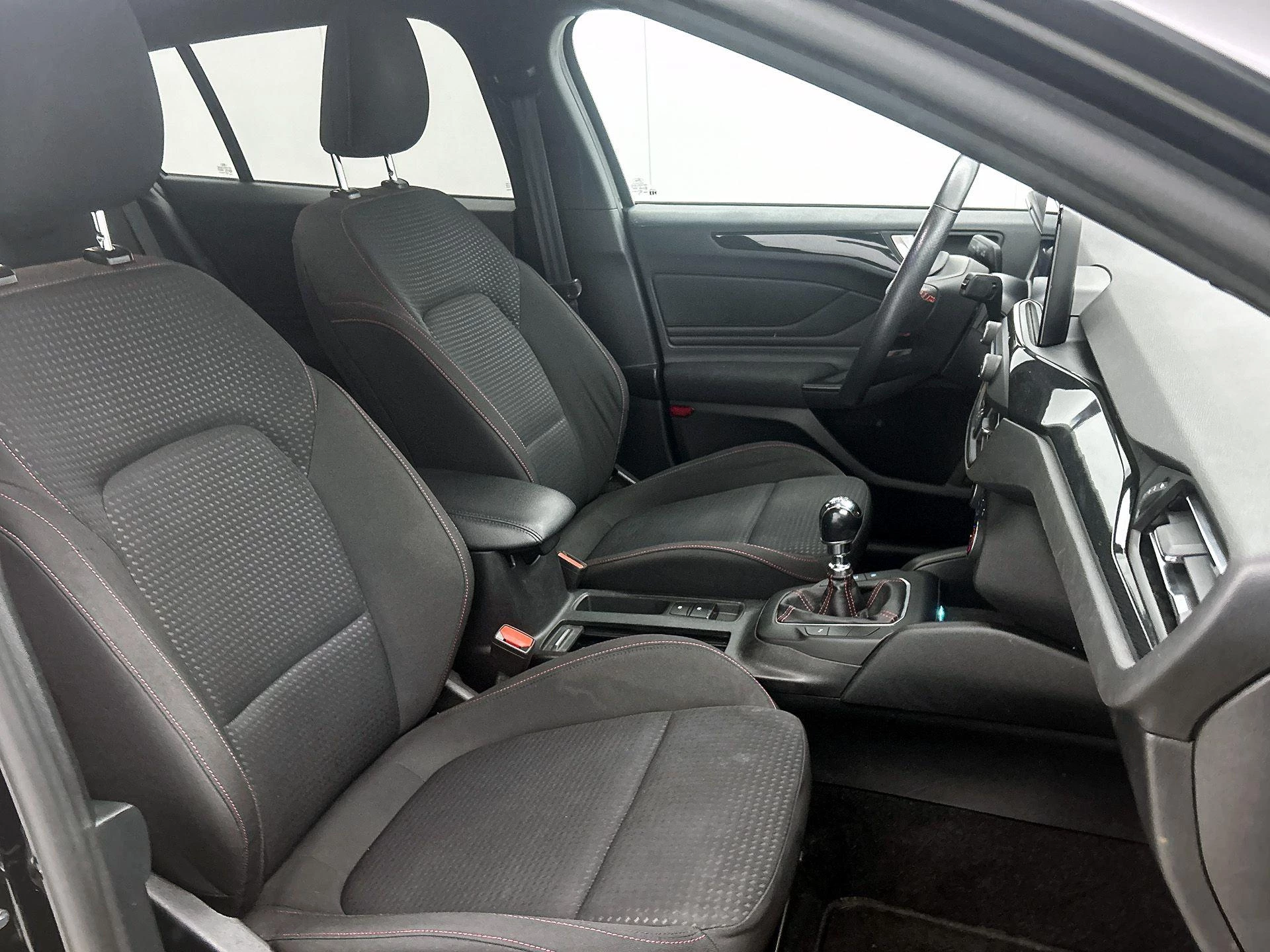 Ford Focus Wagon 1.0 EcoBoost ST Line Business