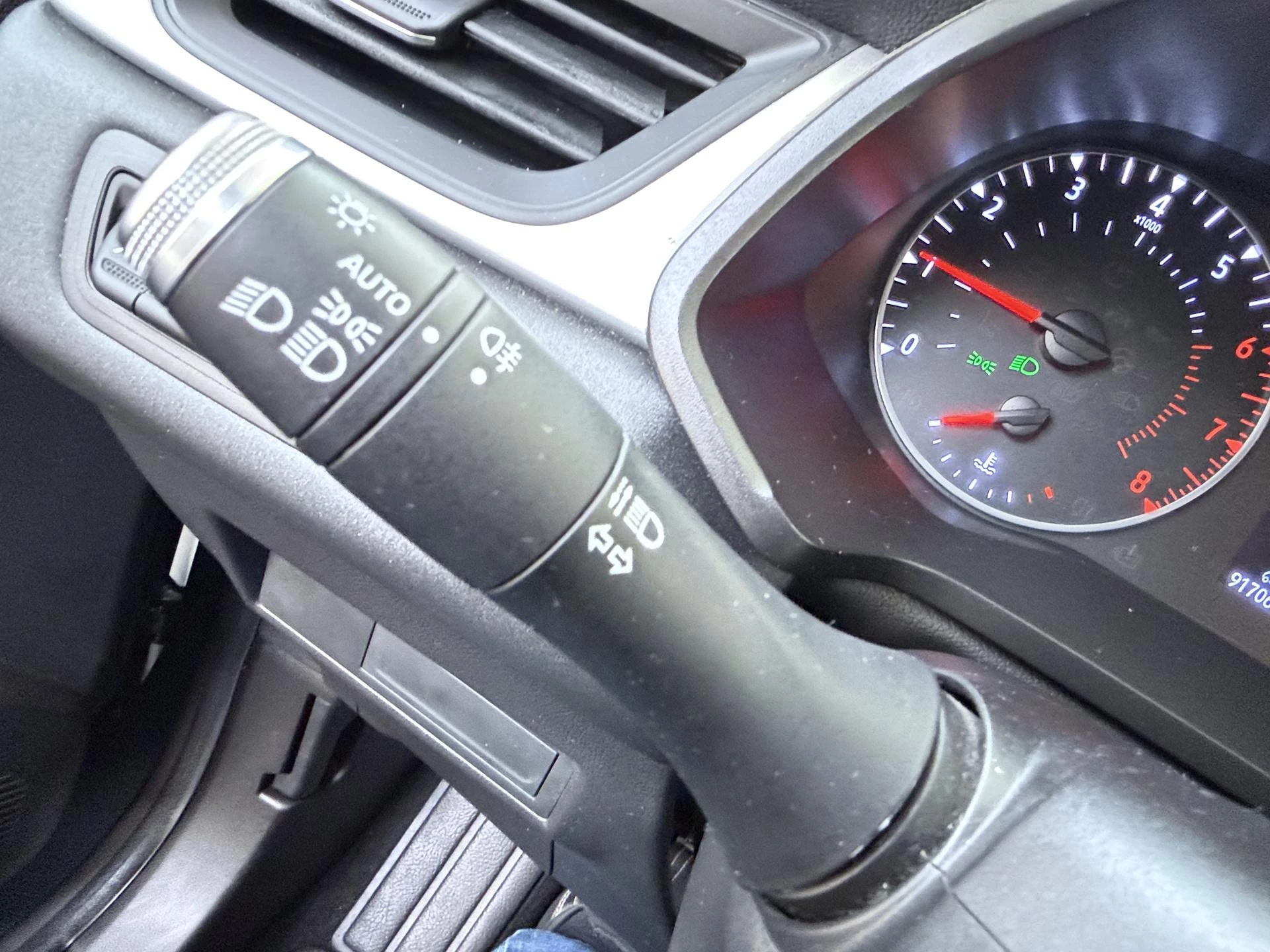 Renault-Captur-image-20