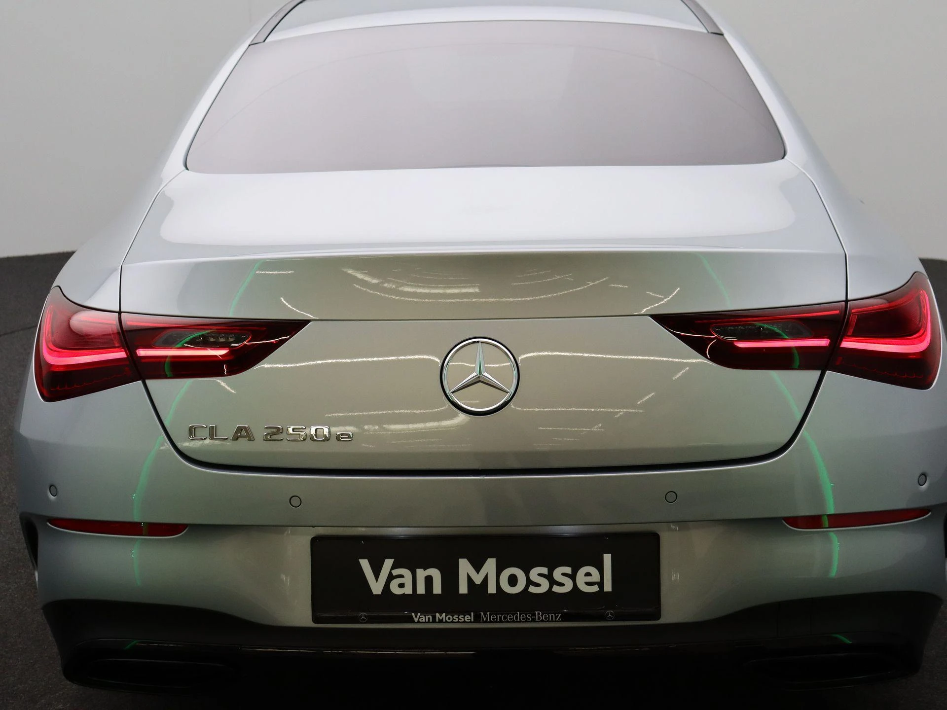 Mercedes-Benz-CLA-image-26