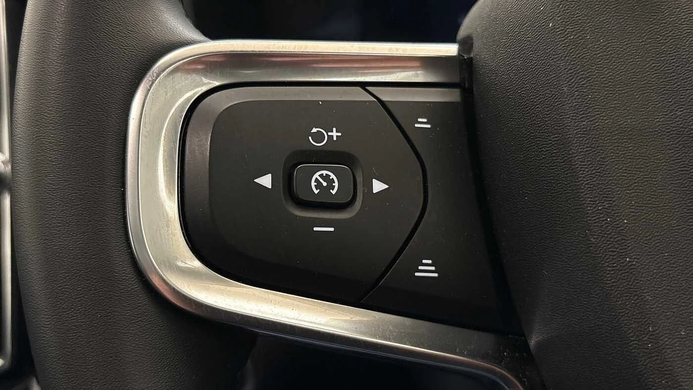 Volvo-XC40-image-30