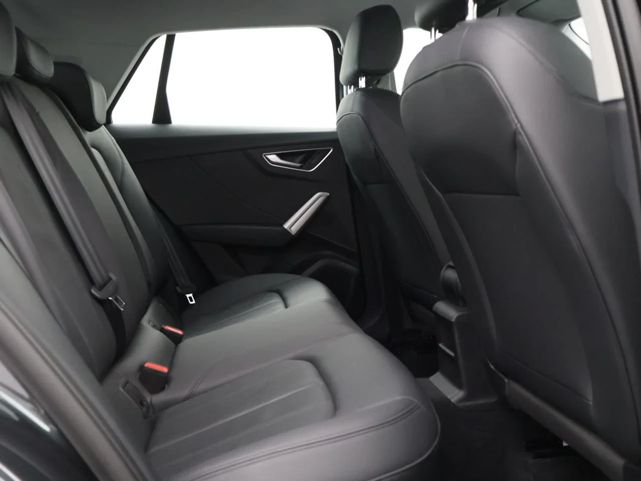 Audi Q2 Audi Q2 Business Edition Advanced 35TFSI 150PK *AUTOMAAT*LEDER*TREKHAAK*CRUISE*PDC*CAMERA*NAVI*VIRTUAL COCKPIT*...*
