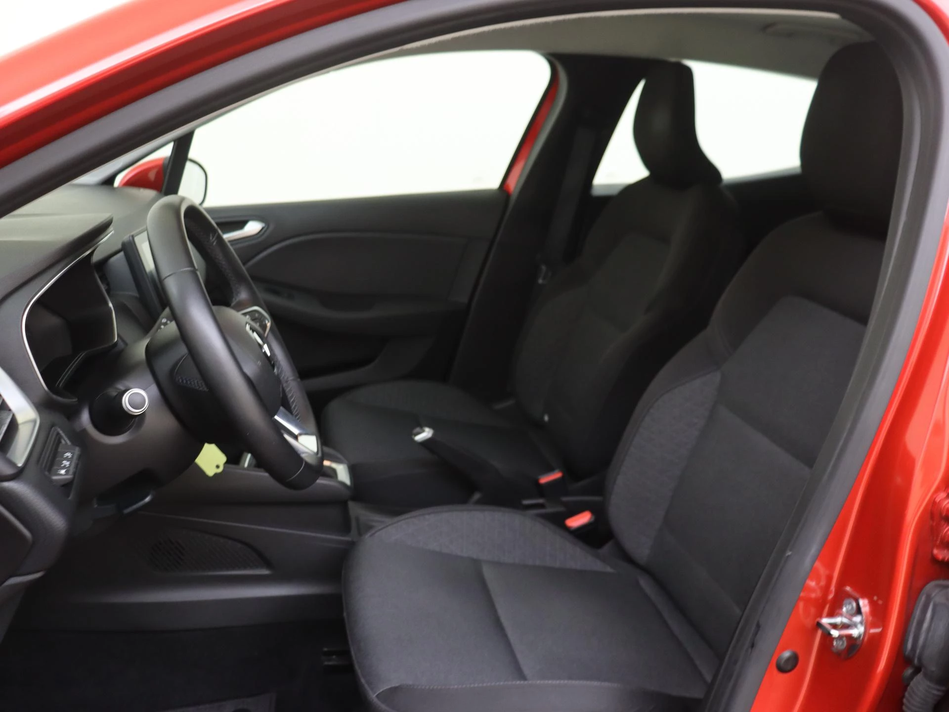 Renault-Clio-image-10