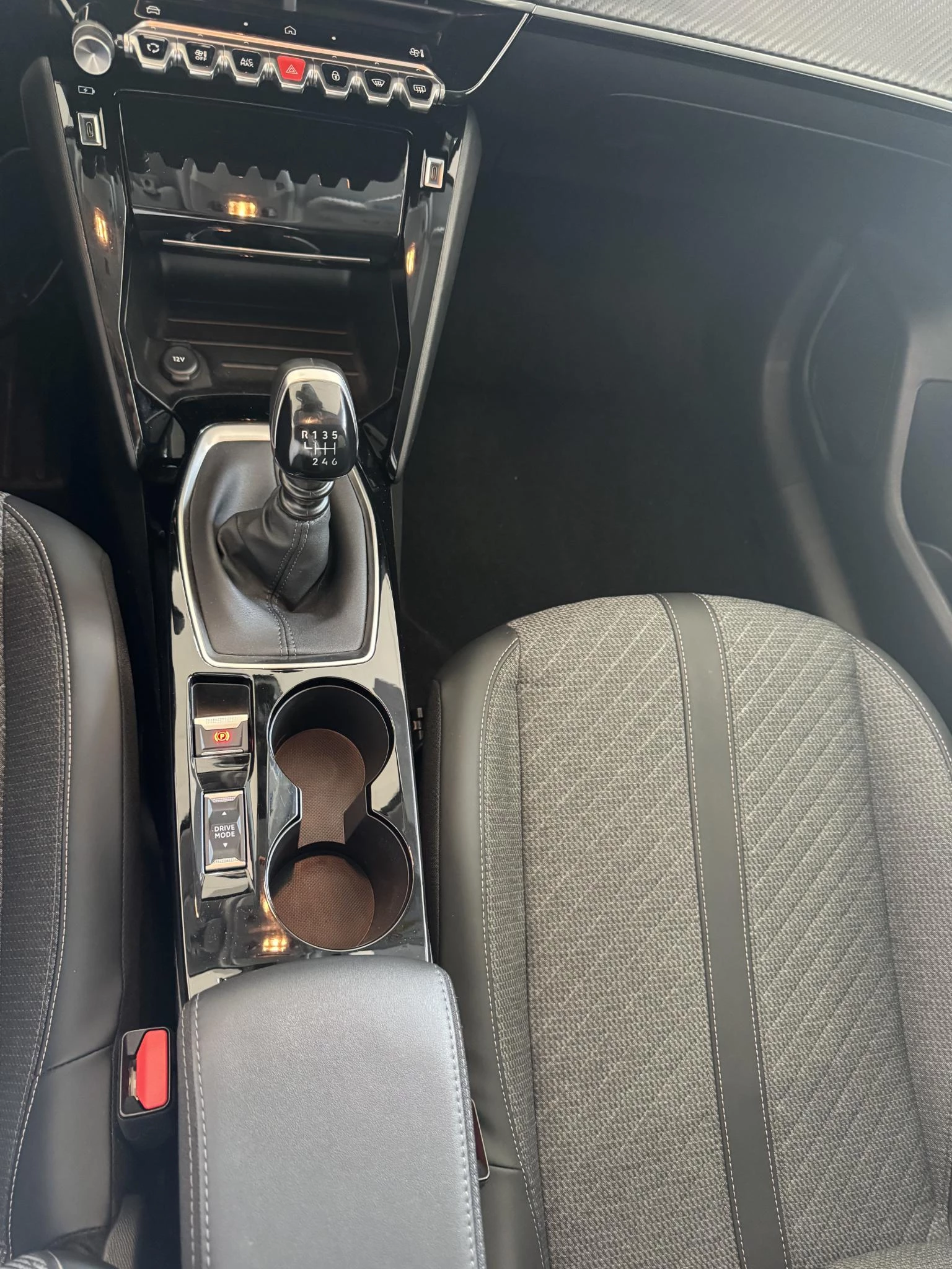 Peugeot 208 1.2 PureTech 100 Allure
