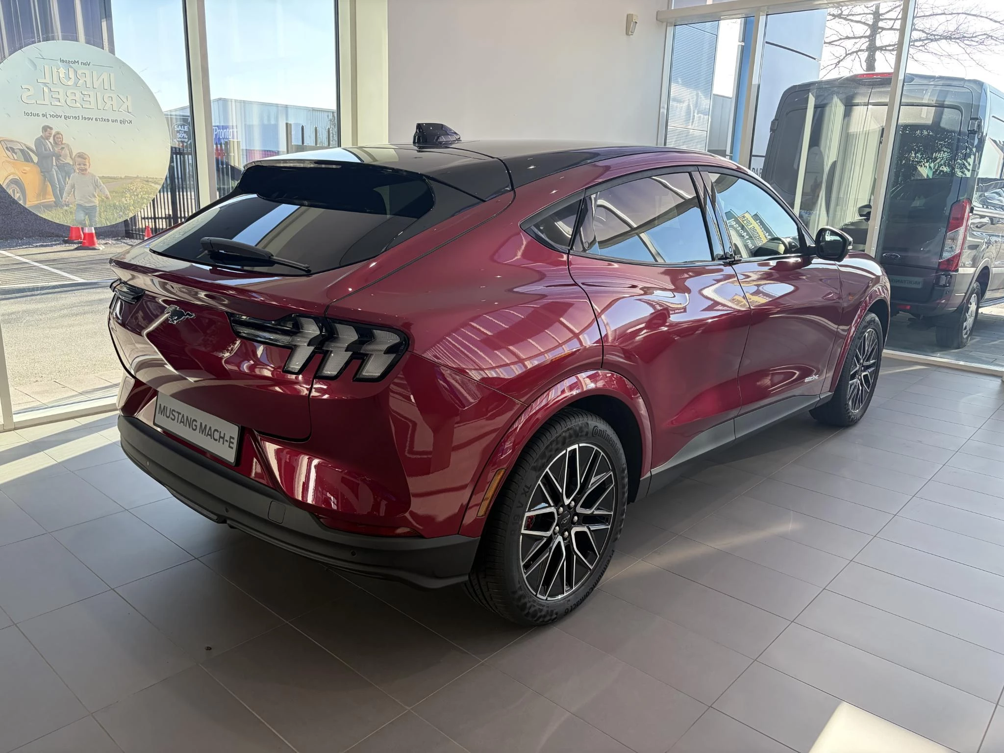Ford-Mustang Mach-E-image-3