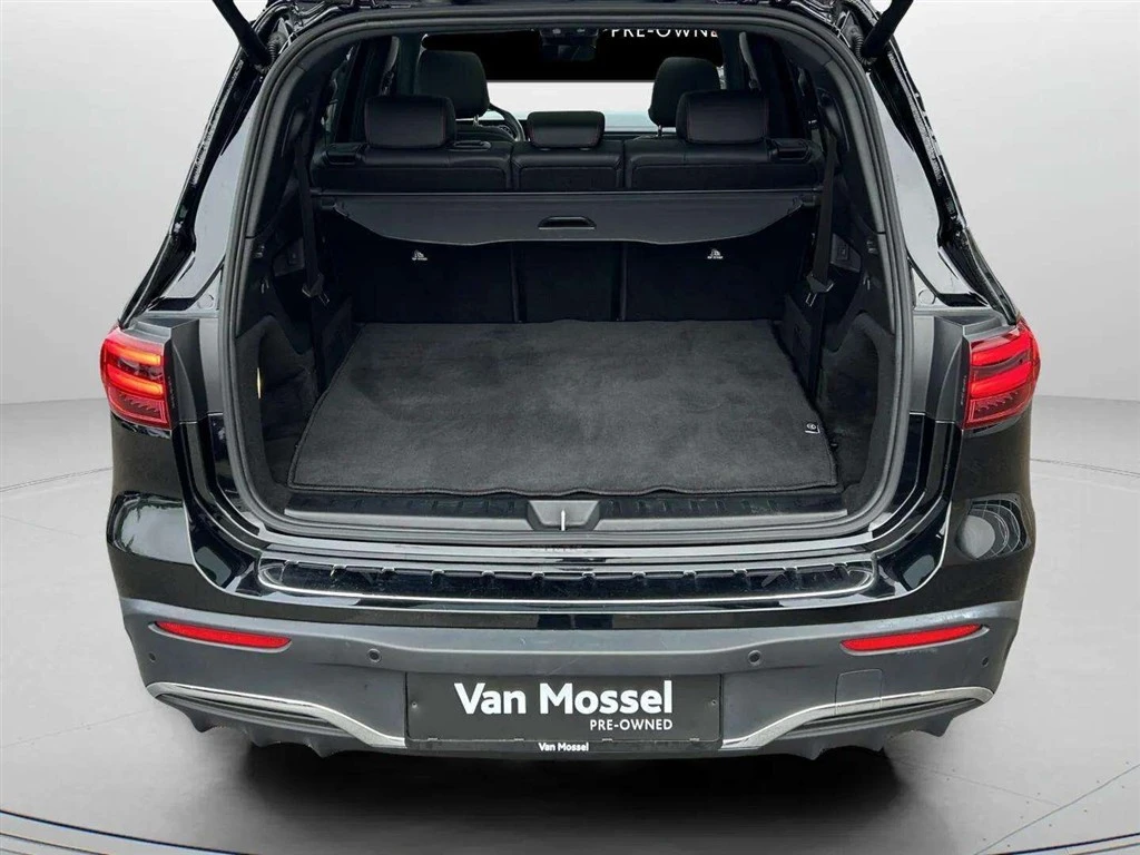 Mercedes-Benz-EQB-image-24