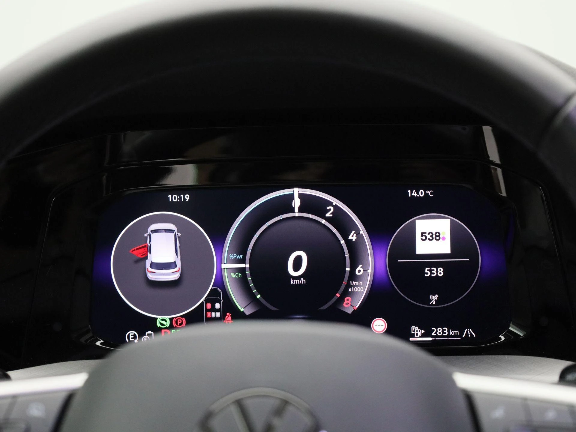 Volkswagen-Golf-image-7