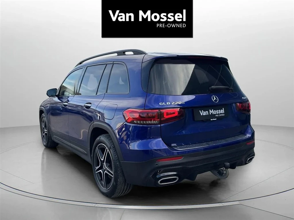 Mercedes-Benz-GLB-image-6