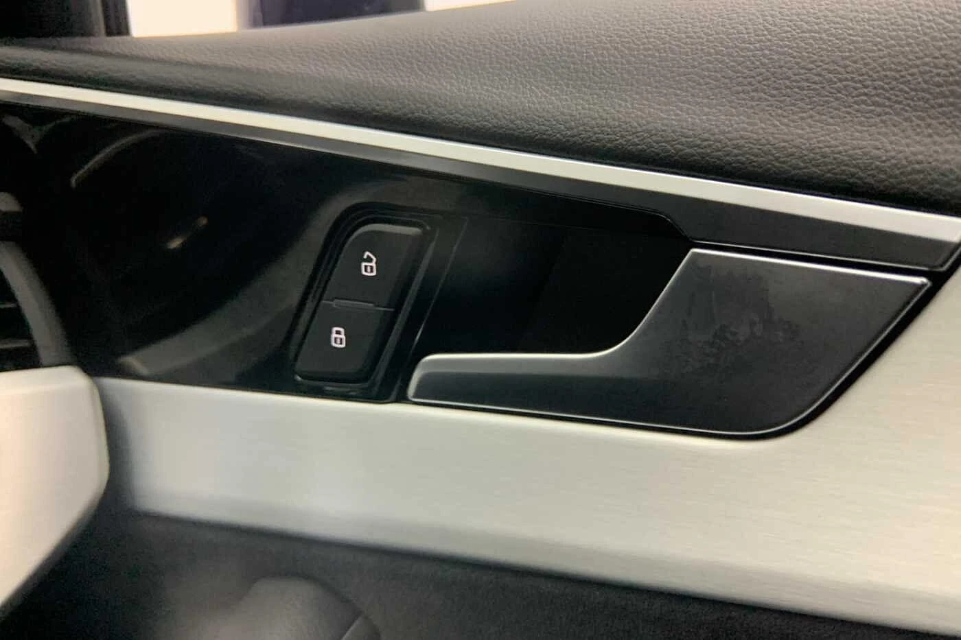 Audi-A4-image-27