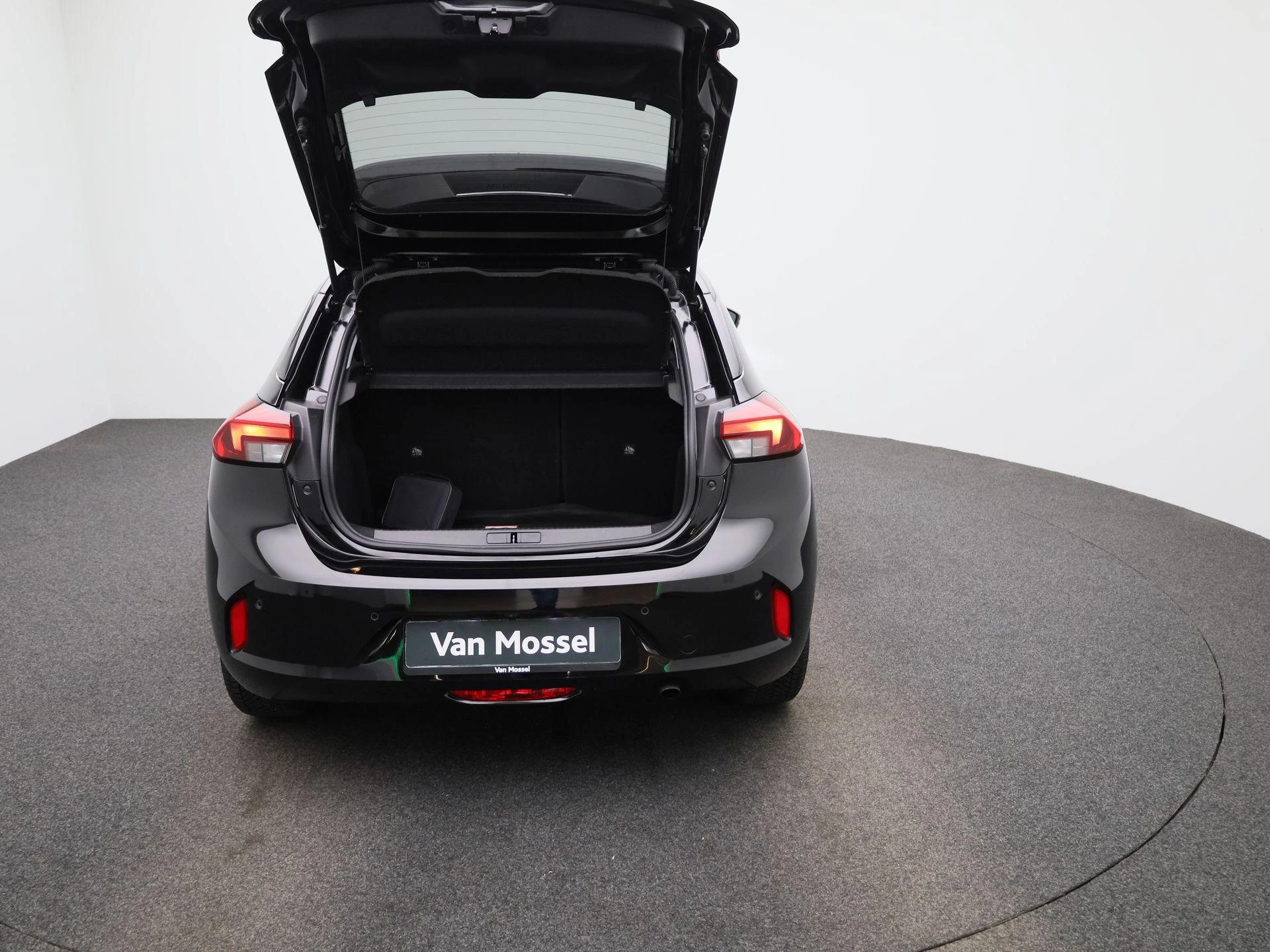 Opel-Corsa-image-12