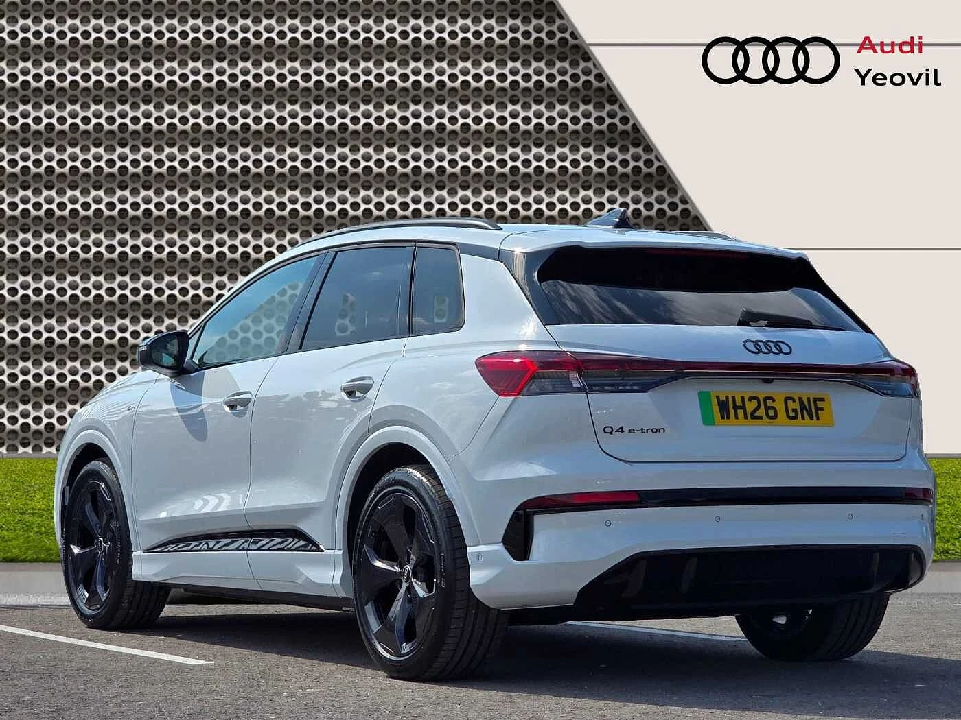 Audi-Q4 e-tron-image-2