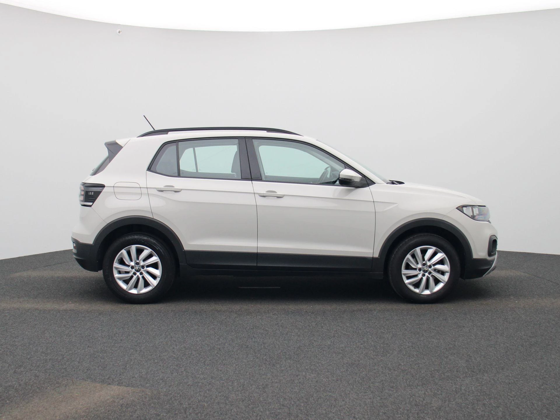 Volkswagen-T-Cross-image-5