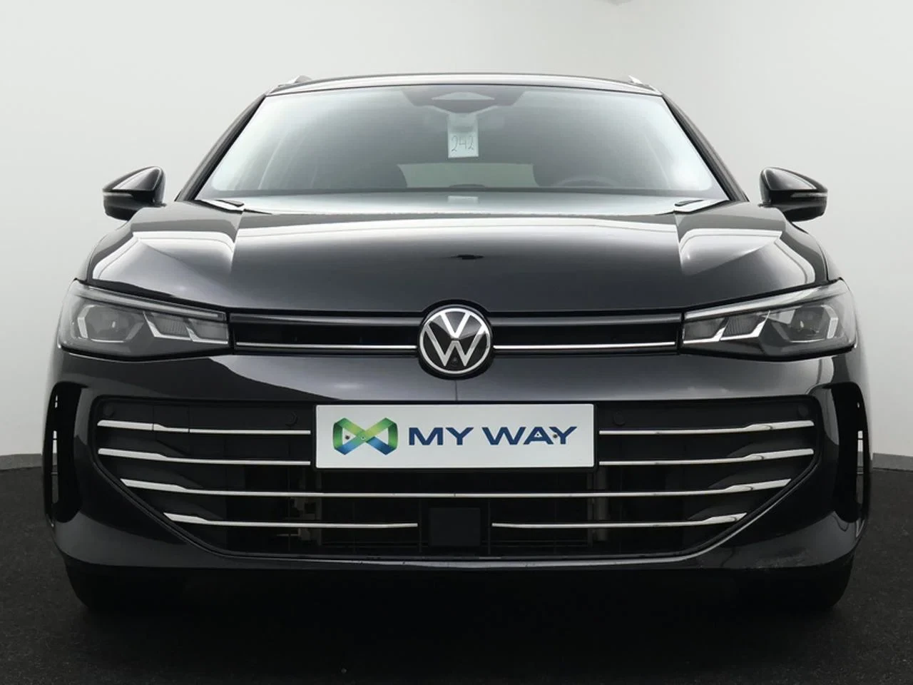 Volkswagen-Passat-image-3