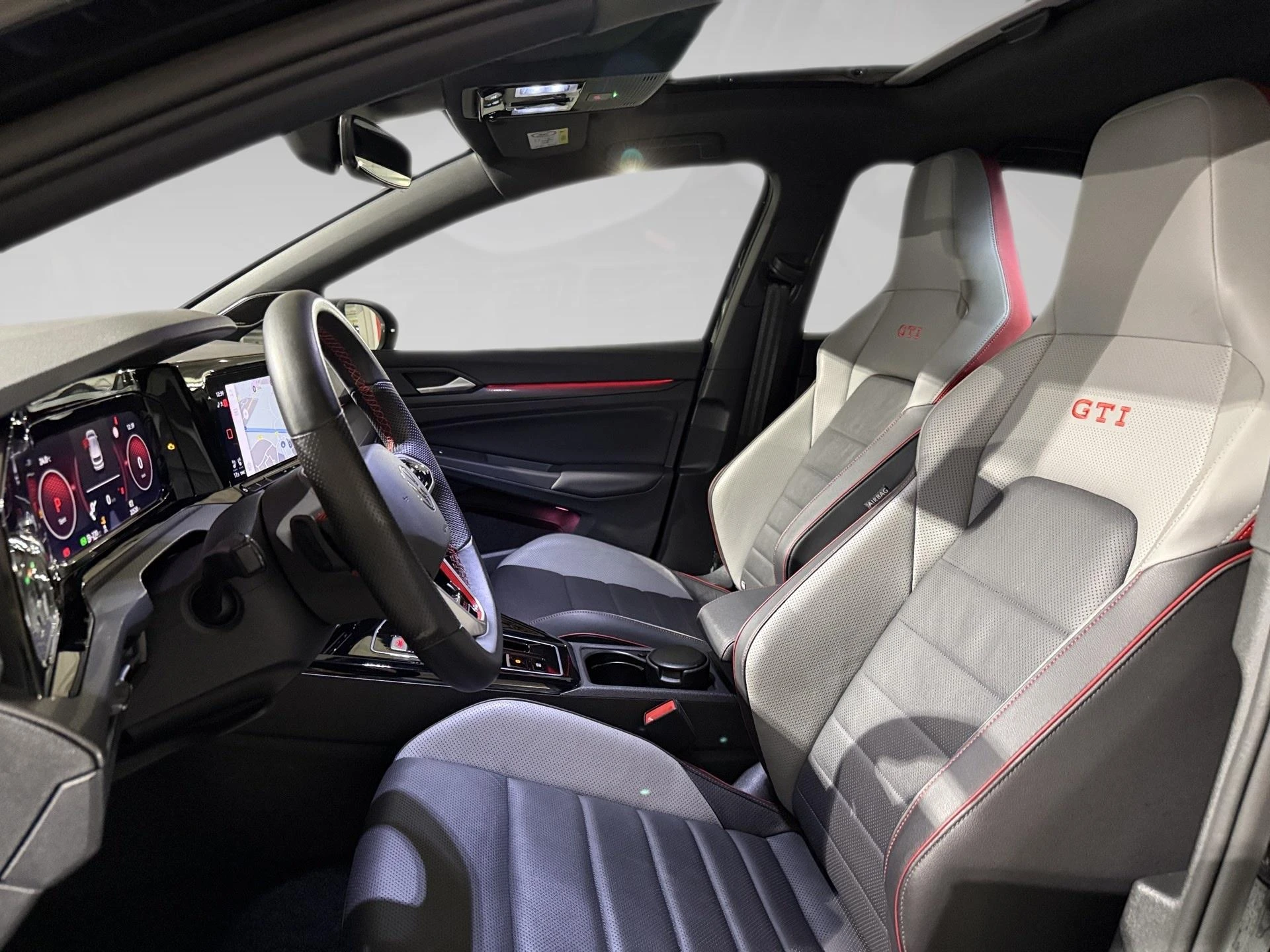 Volkswagen-Golf-image-3