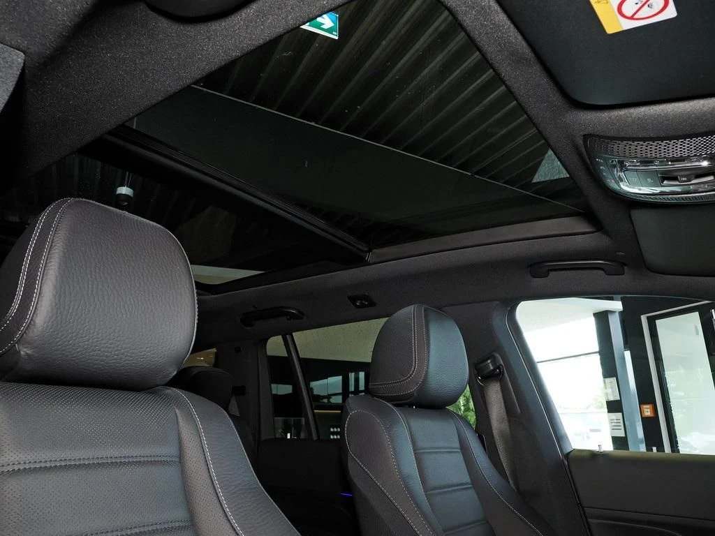 Mercedes-Benz-GLS 450 d-image-16