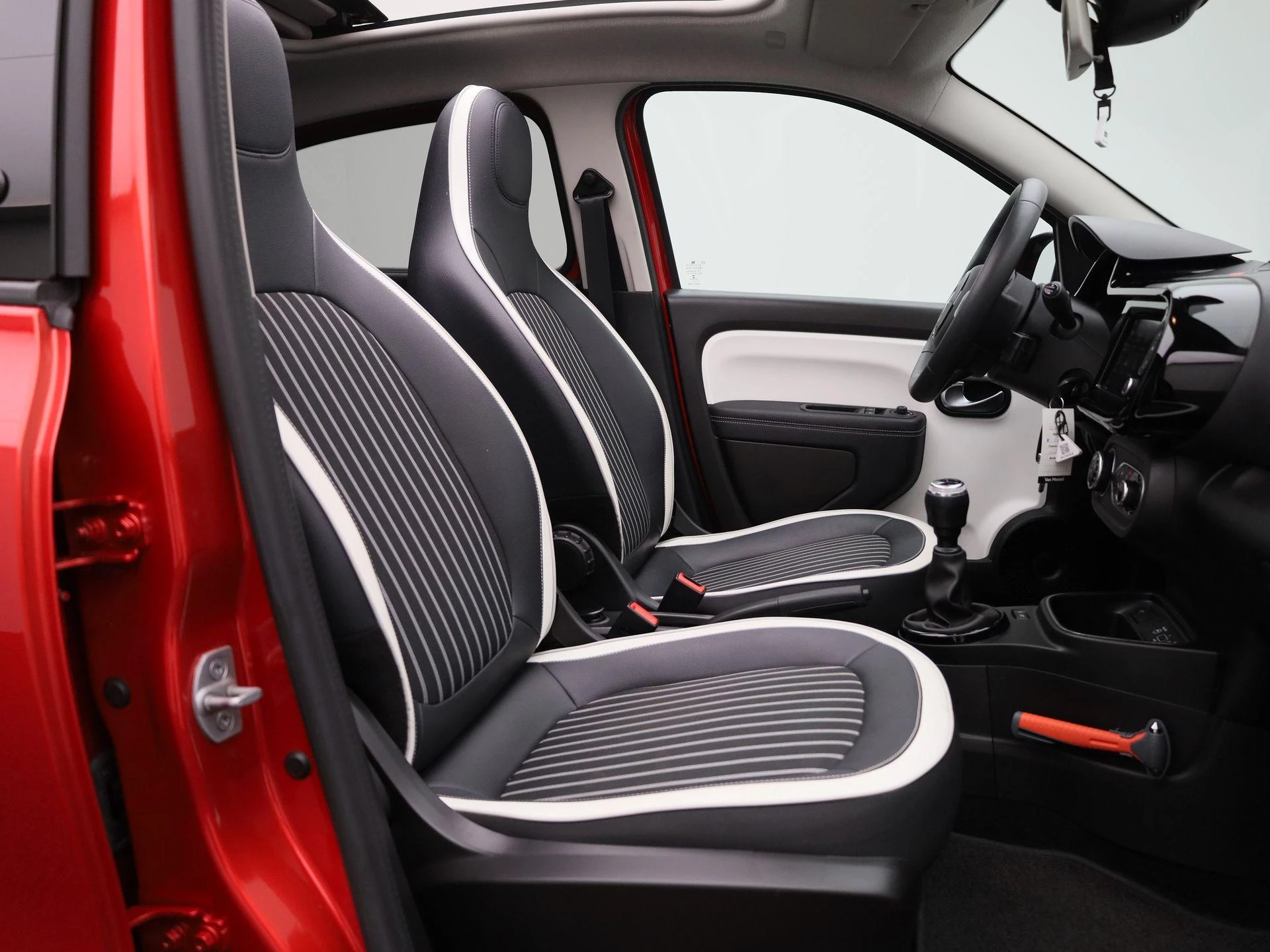 Renault-Twingo-image-29