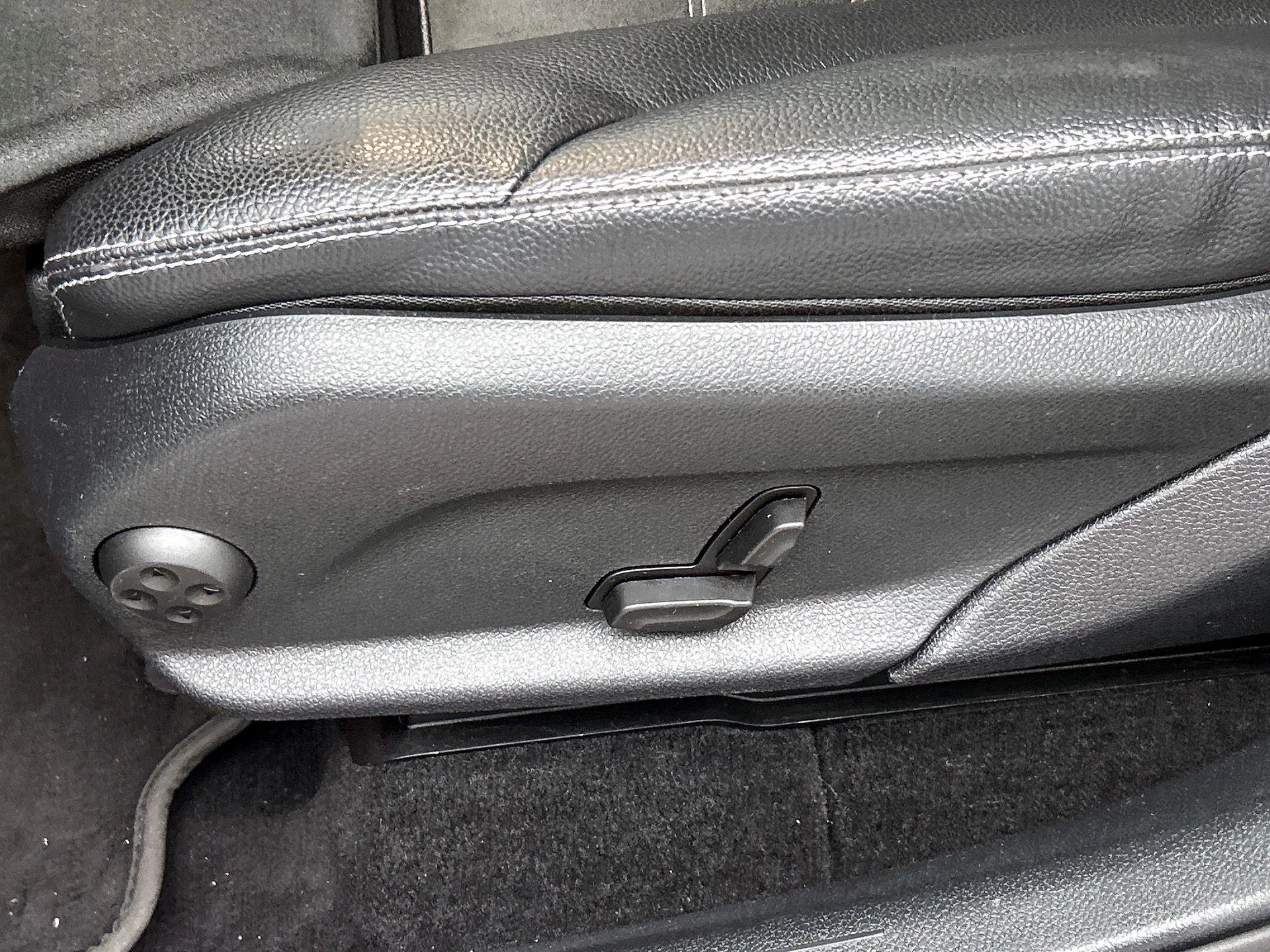 Mercedes-Benz-GLC-image-15