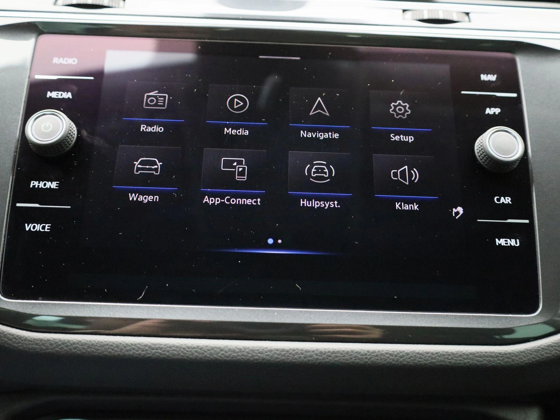 Volkswagen-Tiguan-image-24