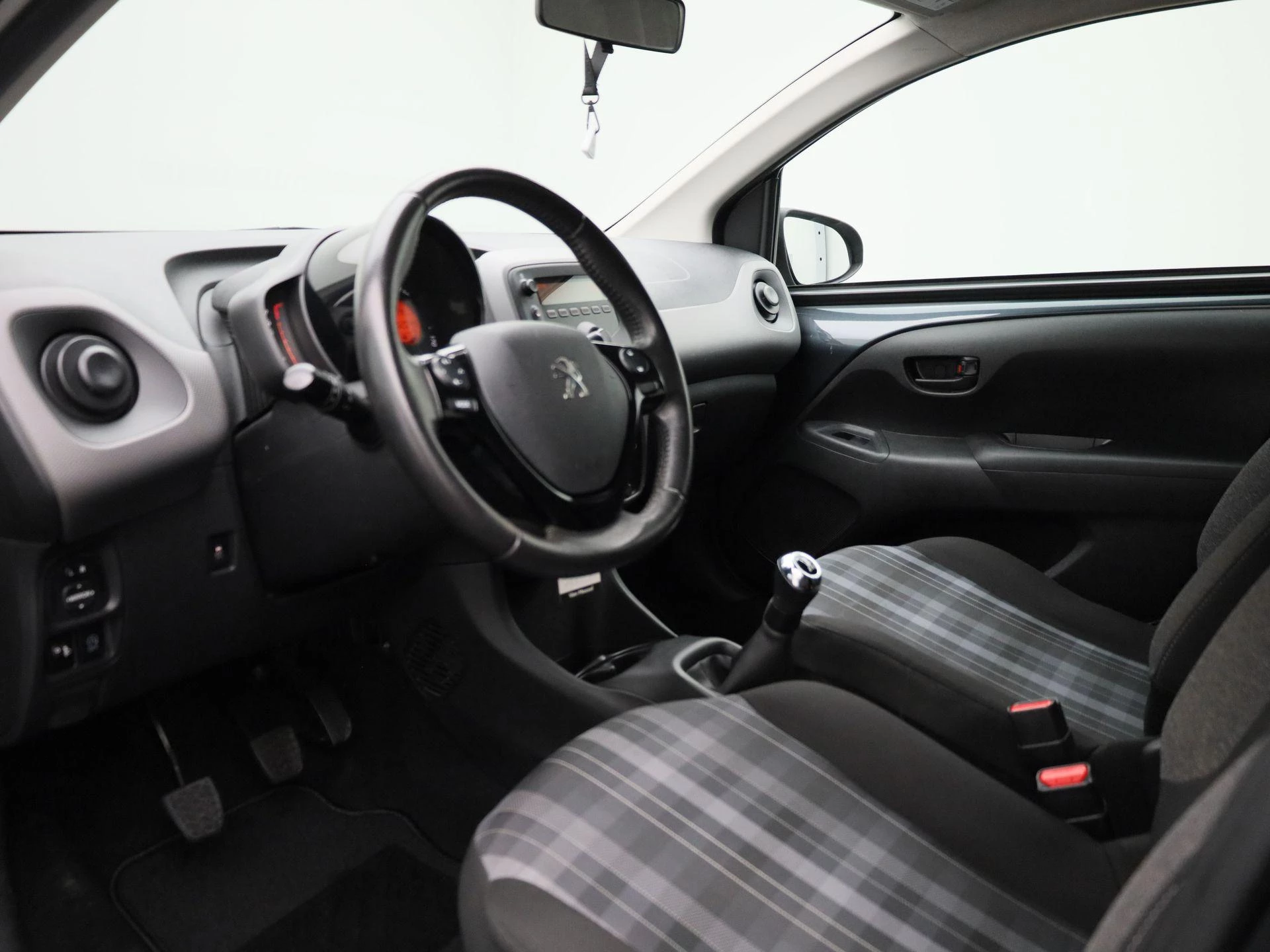 Peugeot-108-image-24