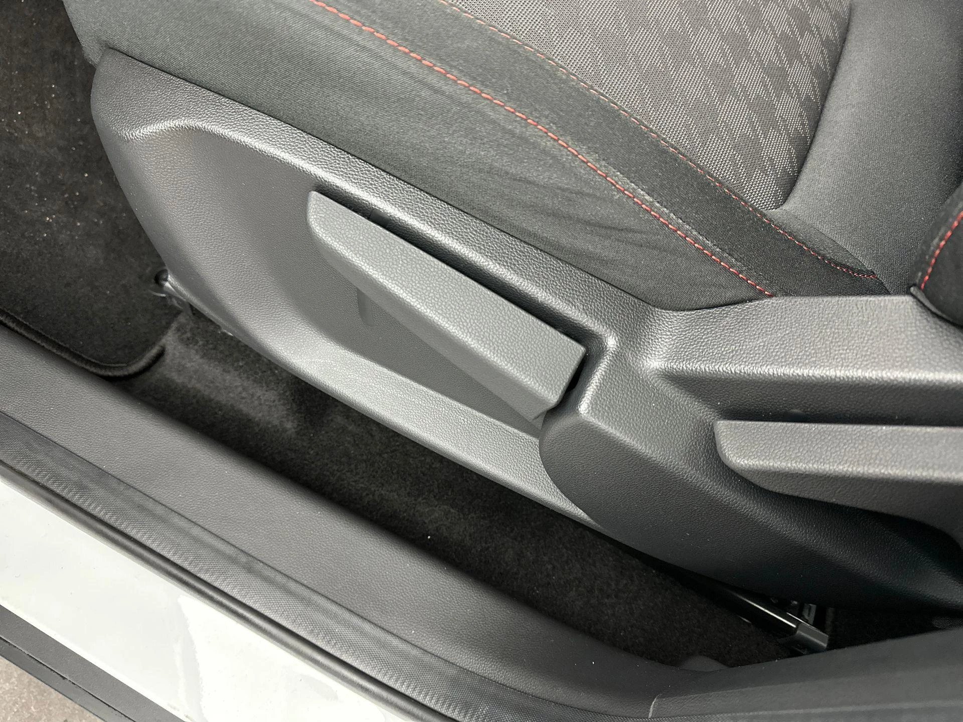 MG-ZS EV-image-15