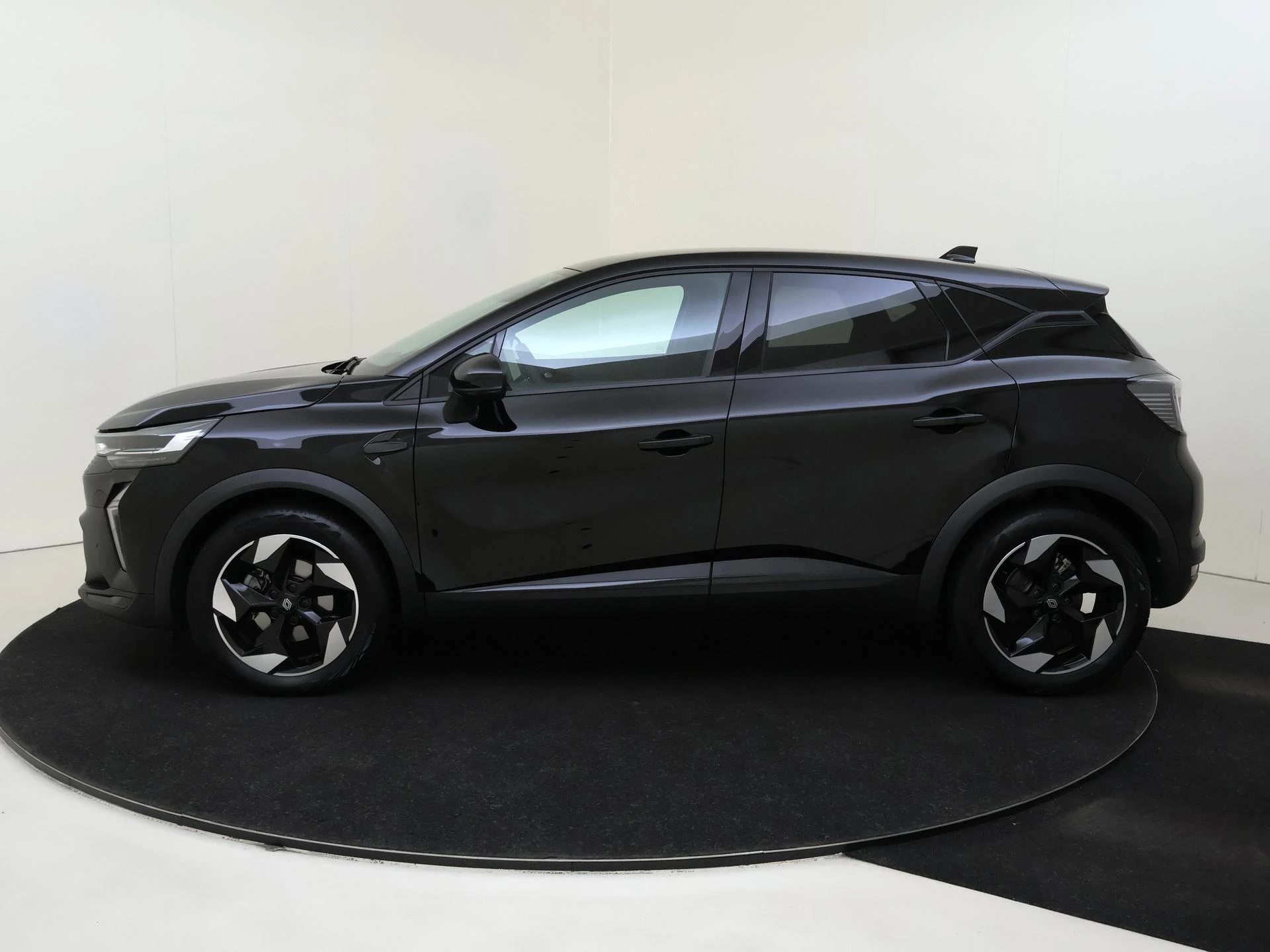 Renault-Captur-image-7