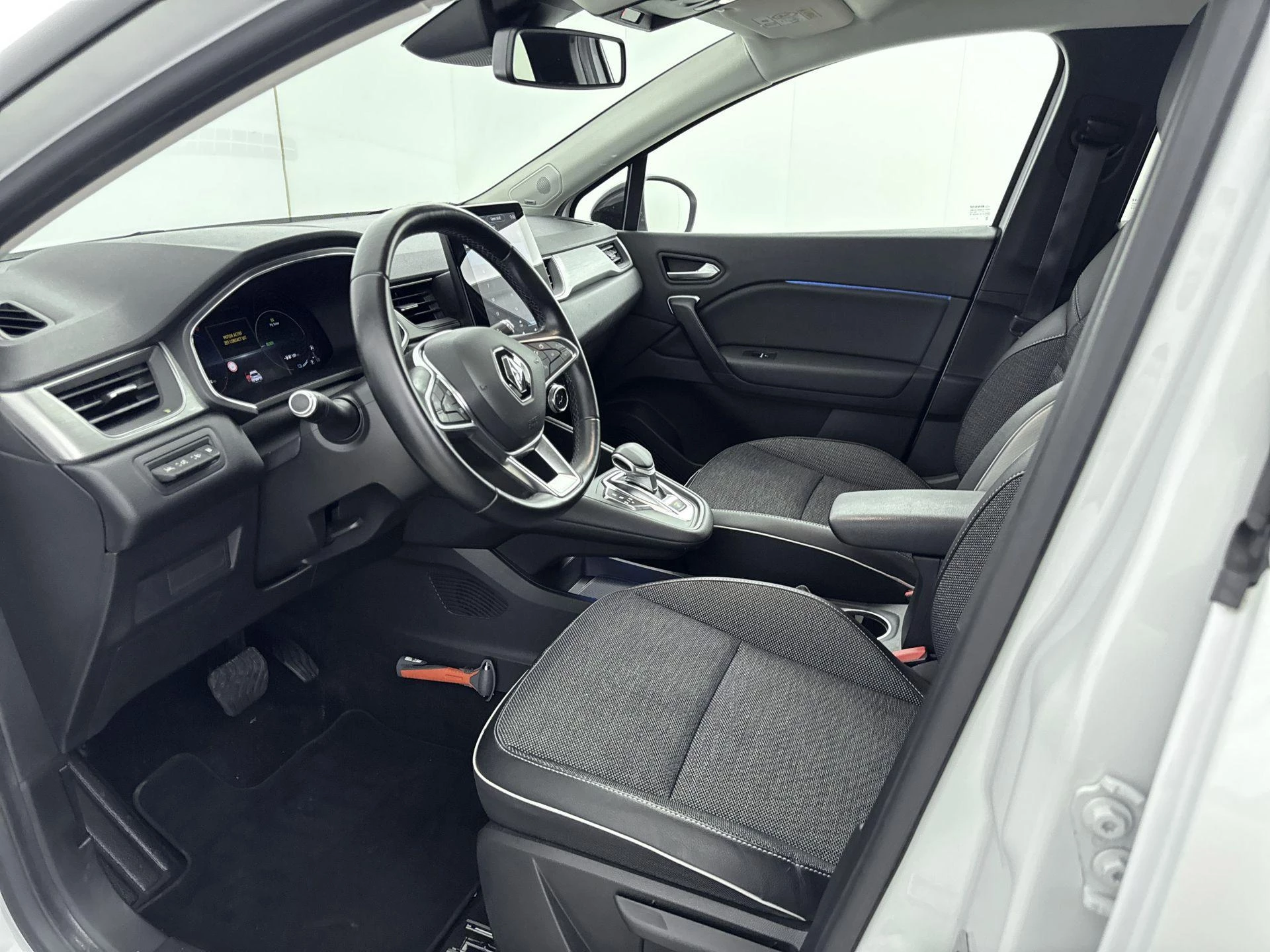 Renault-Captur-image-7