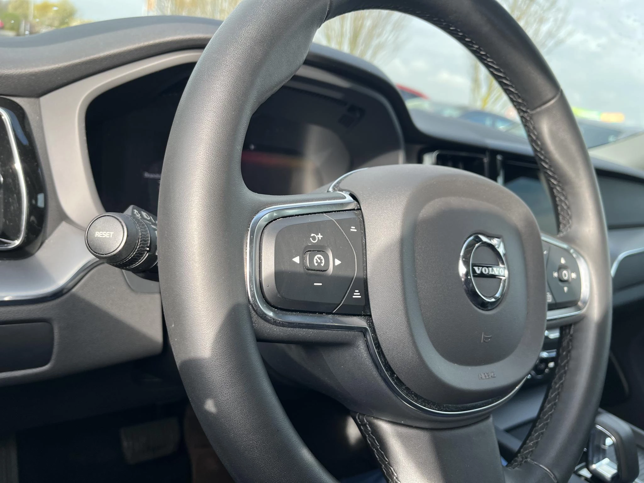 Volvo-XC60-image-11