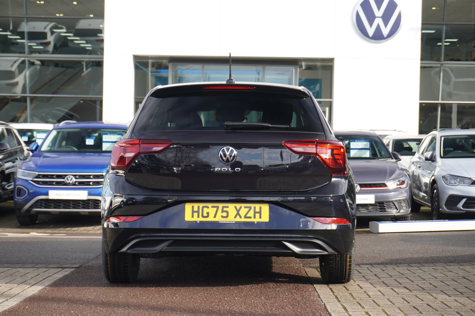 Volkswagen-Polo-image-13